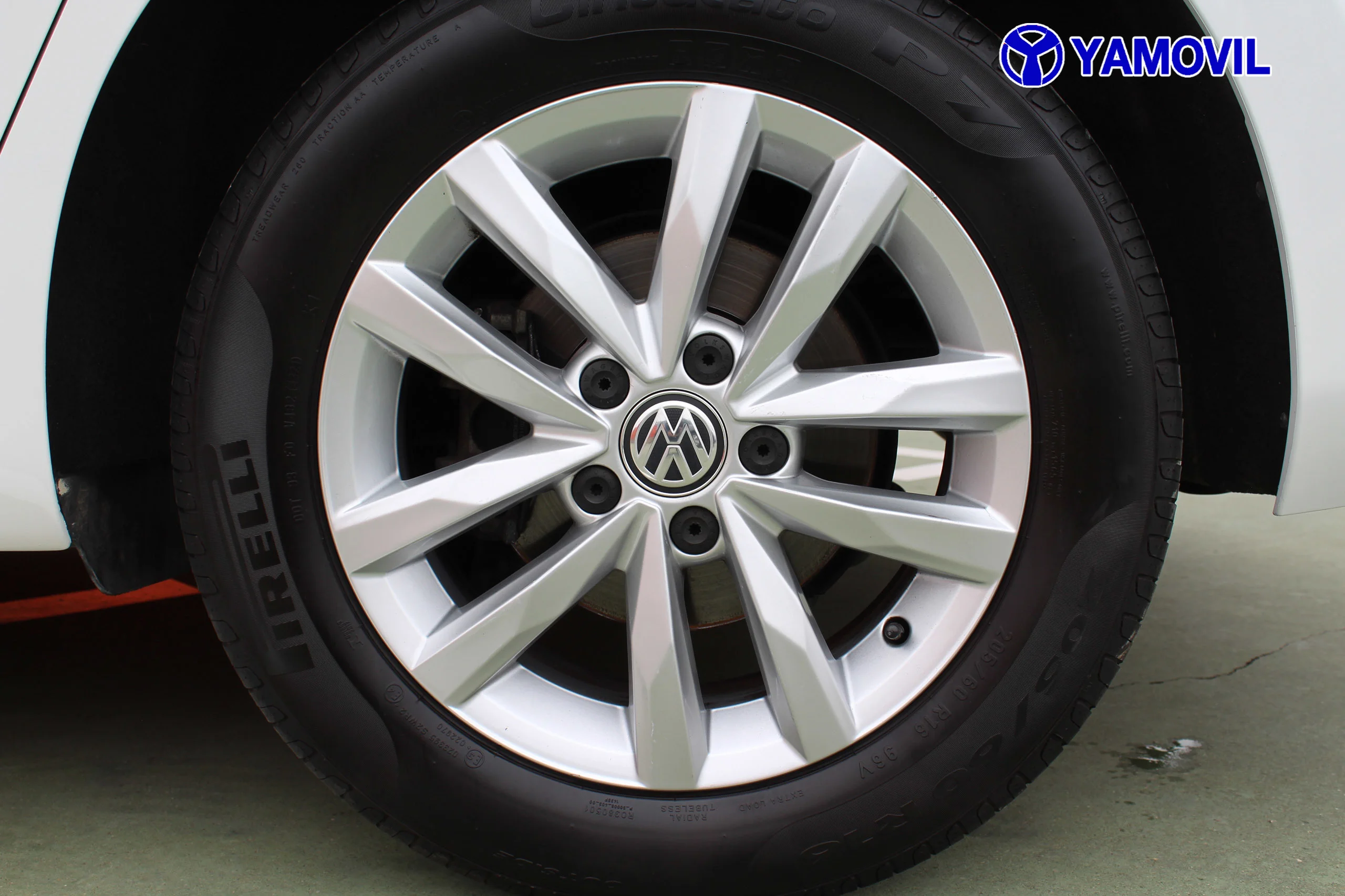 Volkswagen Touran Business 1.2 TSI 81 kW (110 CV) - Foto 11