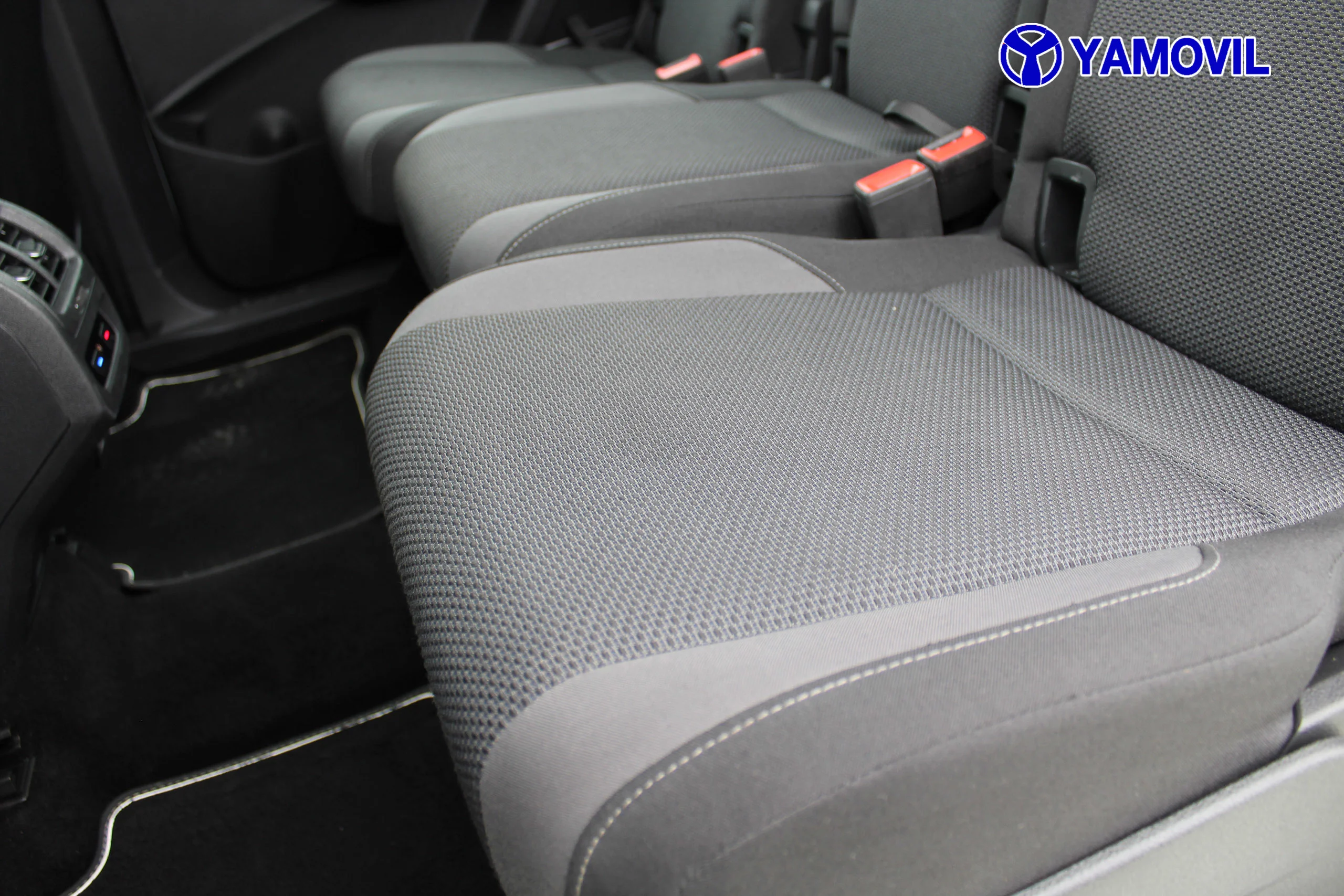 Volkswagen Touran Business 1.2 TSI 81 kW (110 CV) - Foto 16