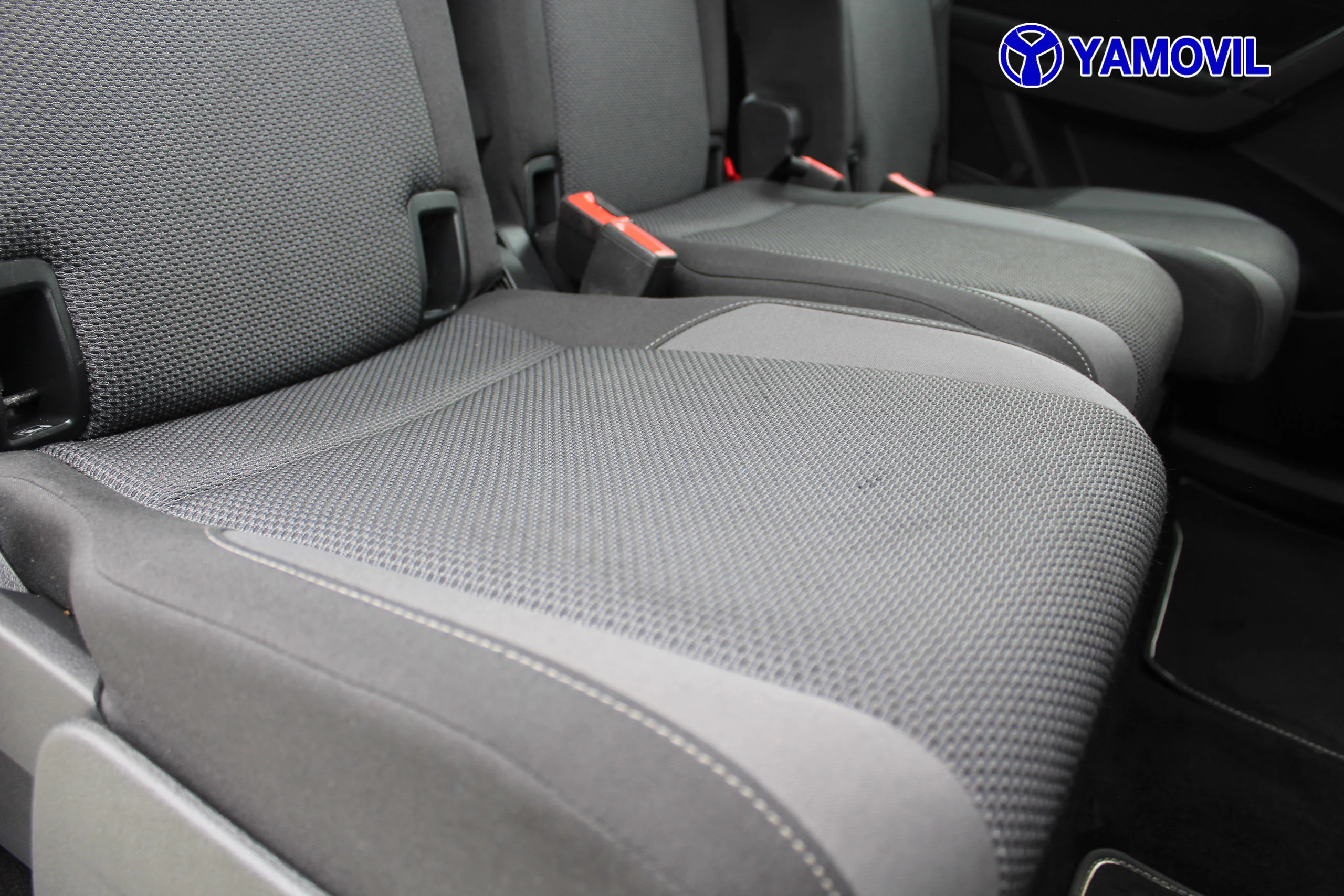 Volkswagen Touran Business 1.2 TSI 81 kW (110 CV) - Foto 21