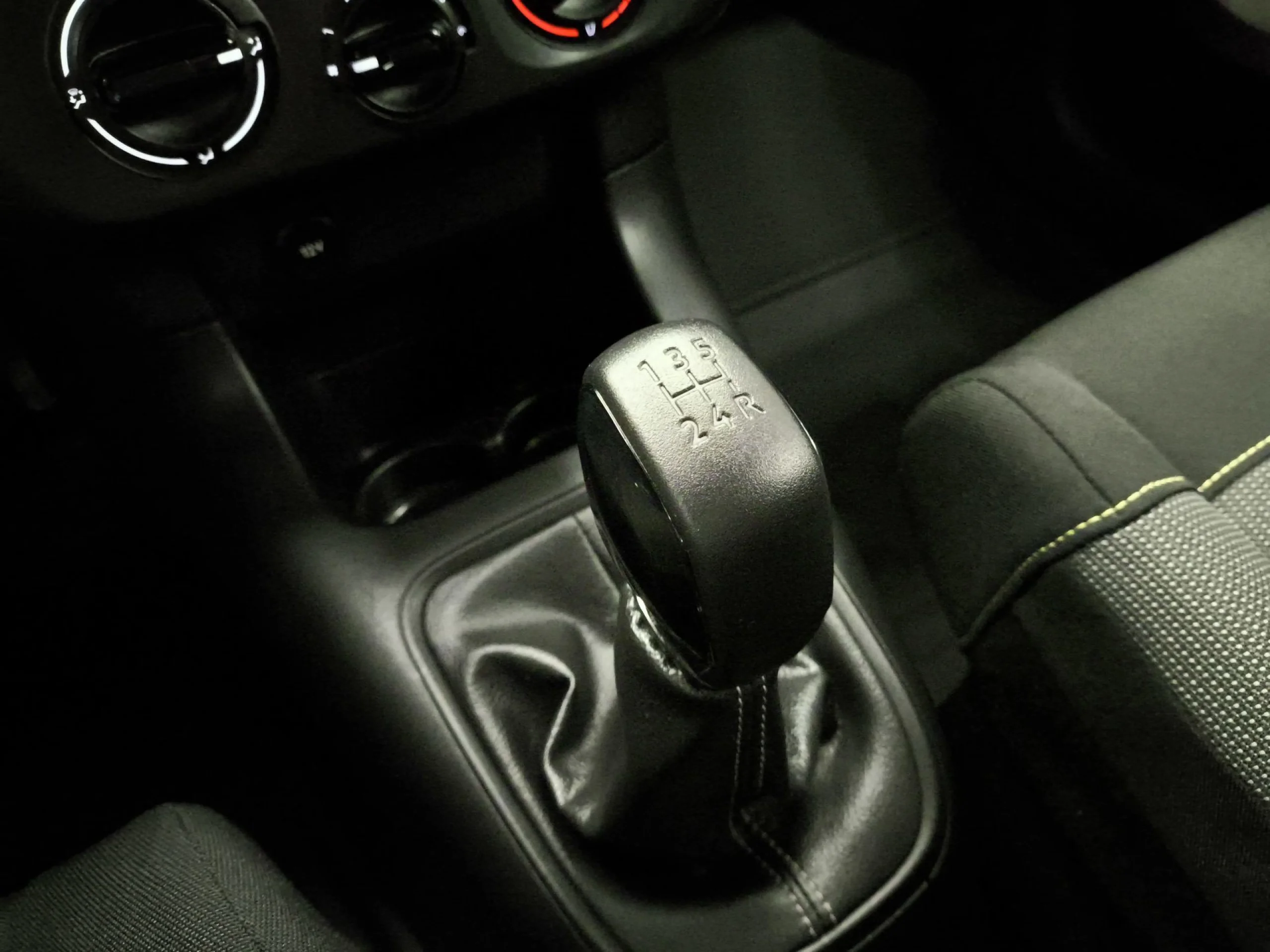 Citroen C3 PureTech 82 Live Pack 61 kW (83 CV) - Foto 15