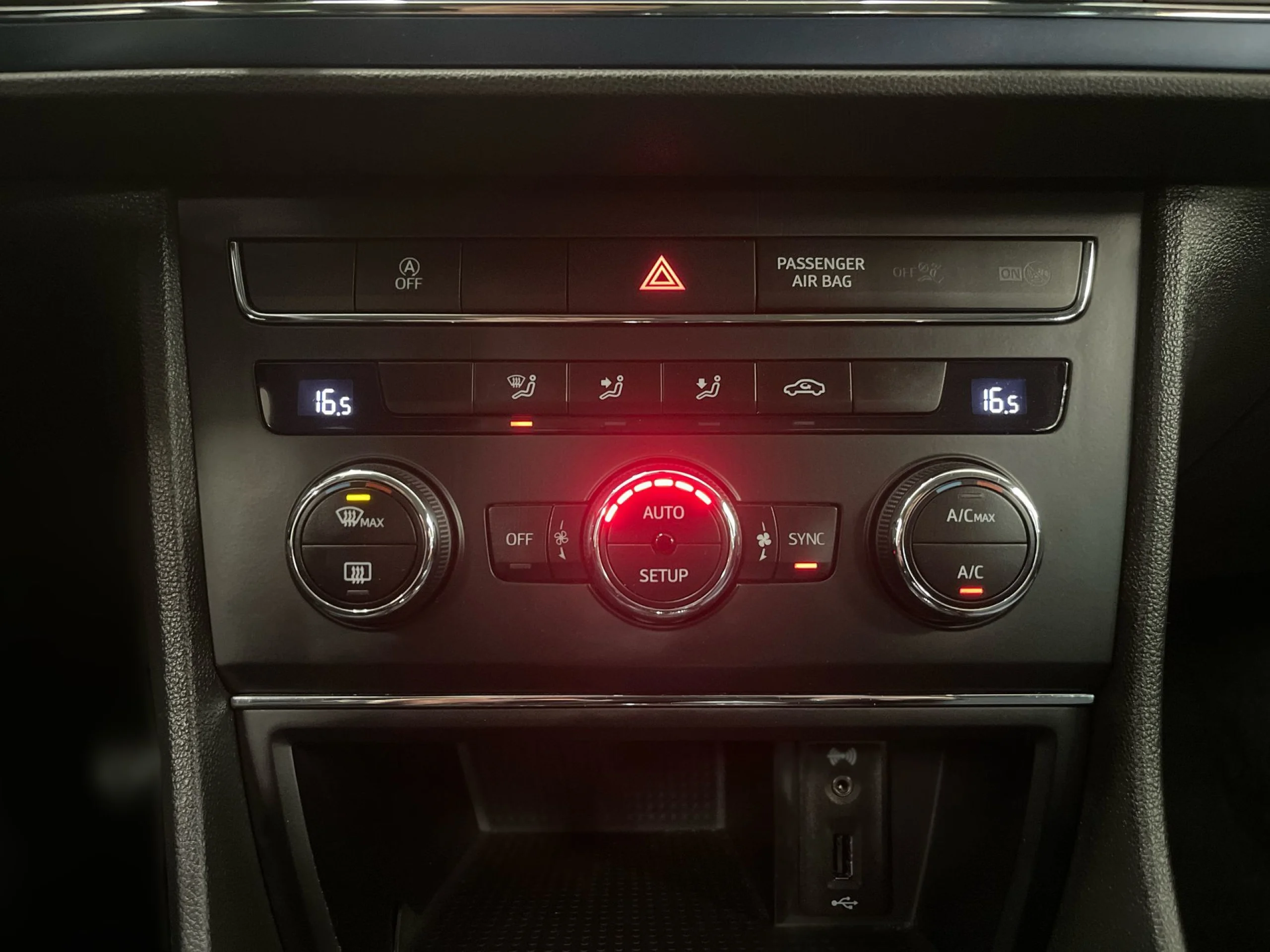 Seat Leon ST 1.6 TDI StANDSp Style 81 kW (110 CV) - Foto 14