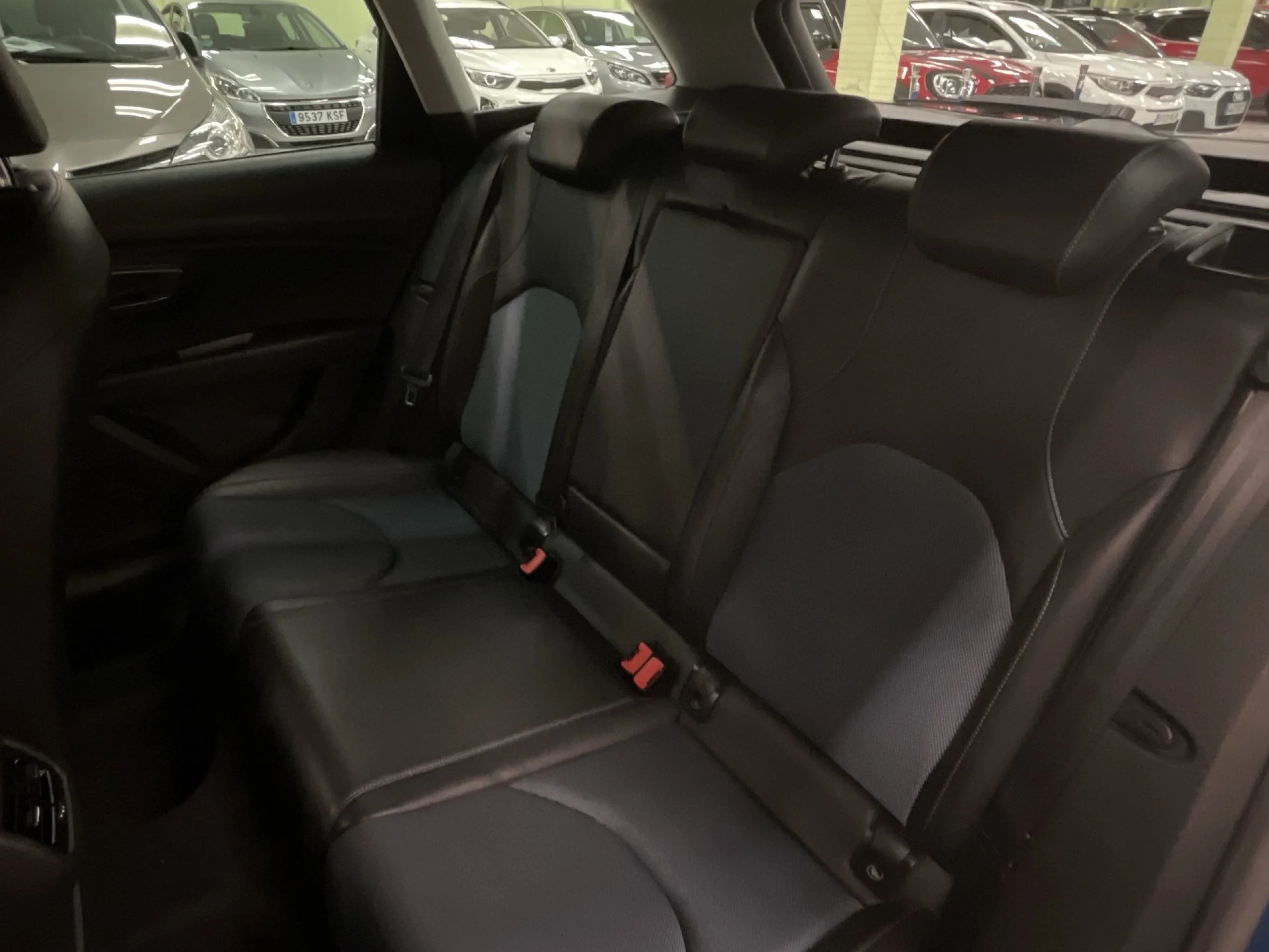 Seat Leon ST 1.6 TDI StANDSp Style 81 kW (110 CV) - Foto 17