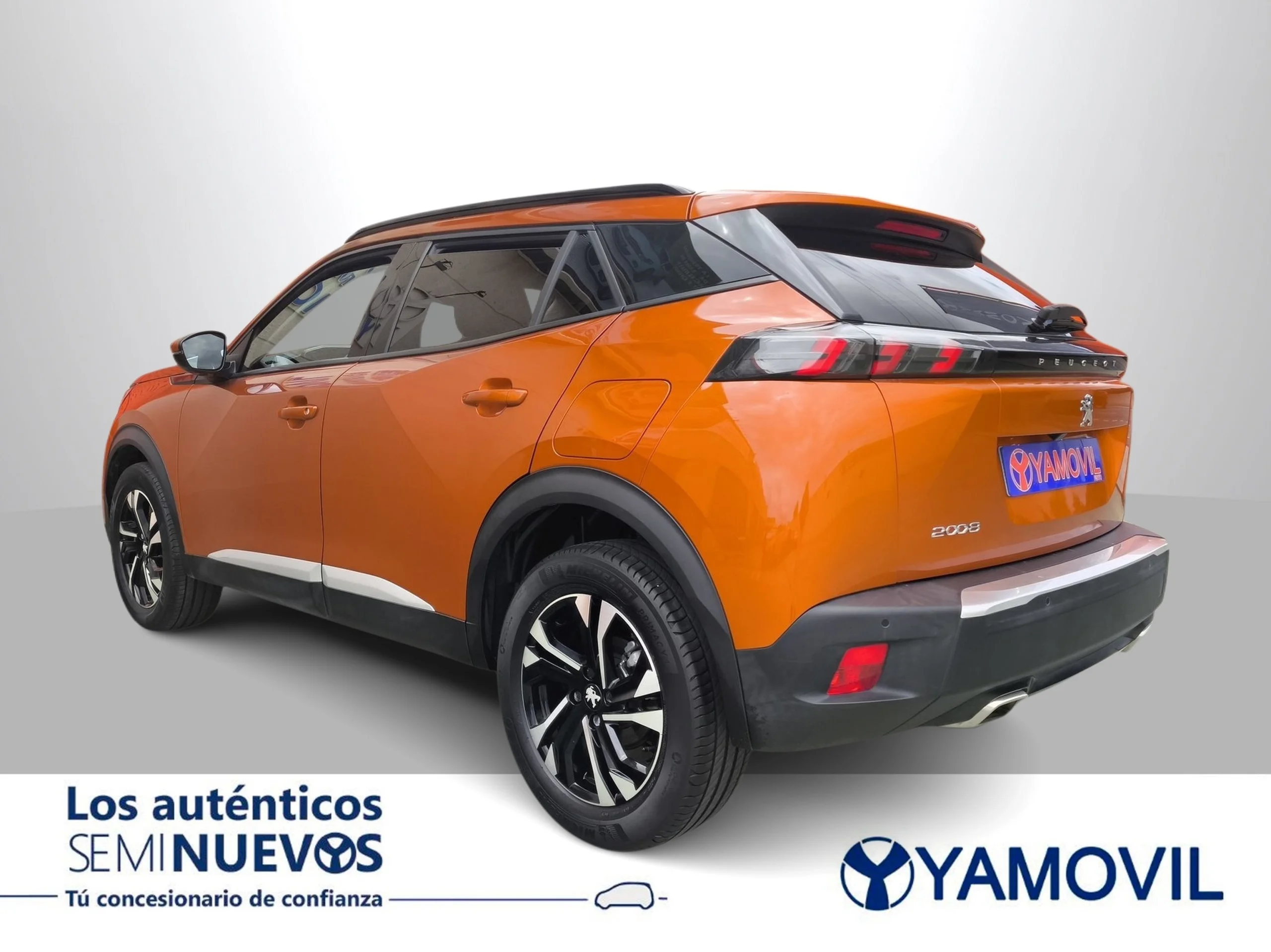 Peugeot 2008 PureTech 130 SANDS Allure 96 kW (130 CV) - Foto 5