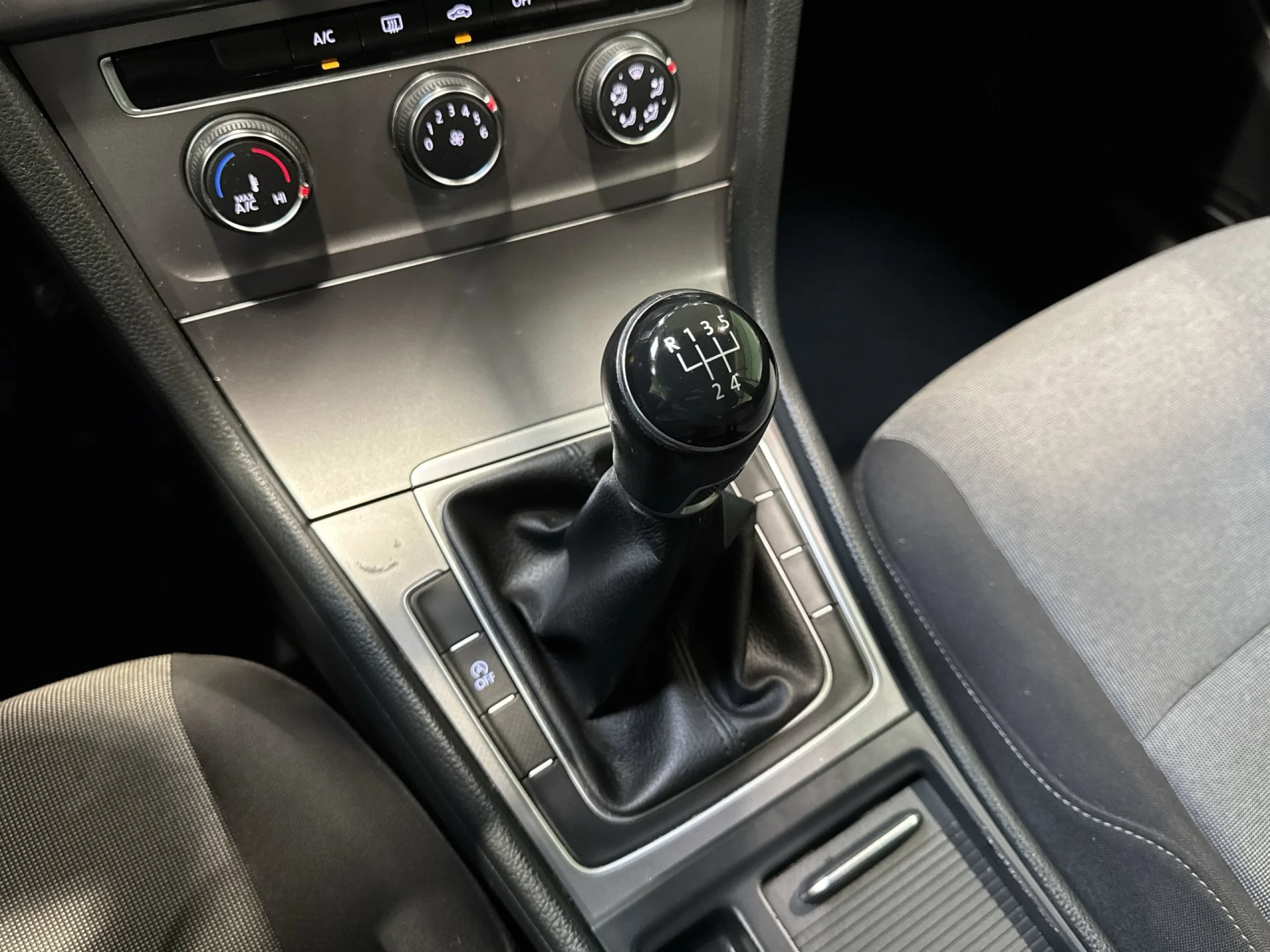 Volkswagen Golf Edition 1.6 TDI BMT 81 kW (110 CV) - Foto 19