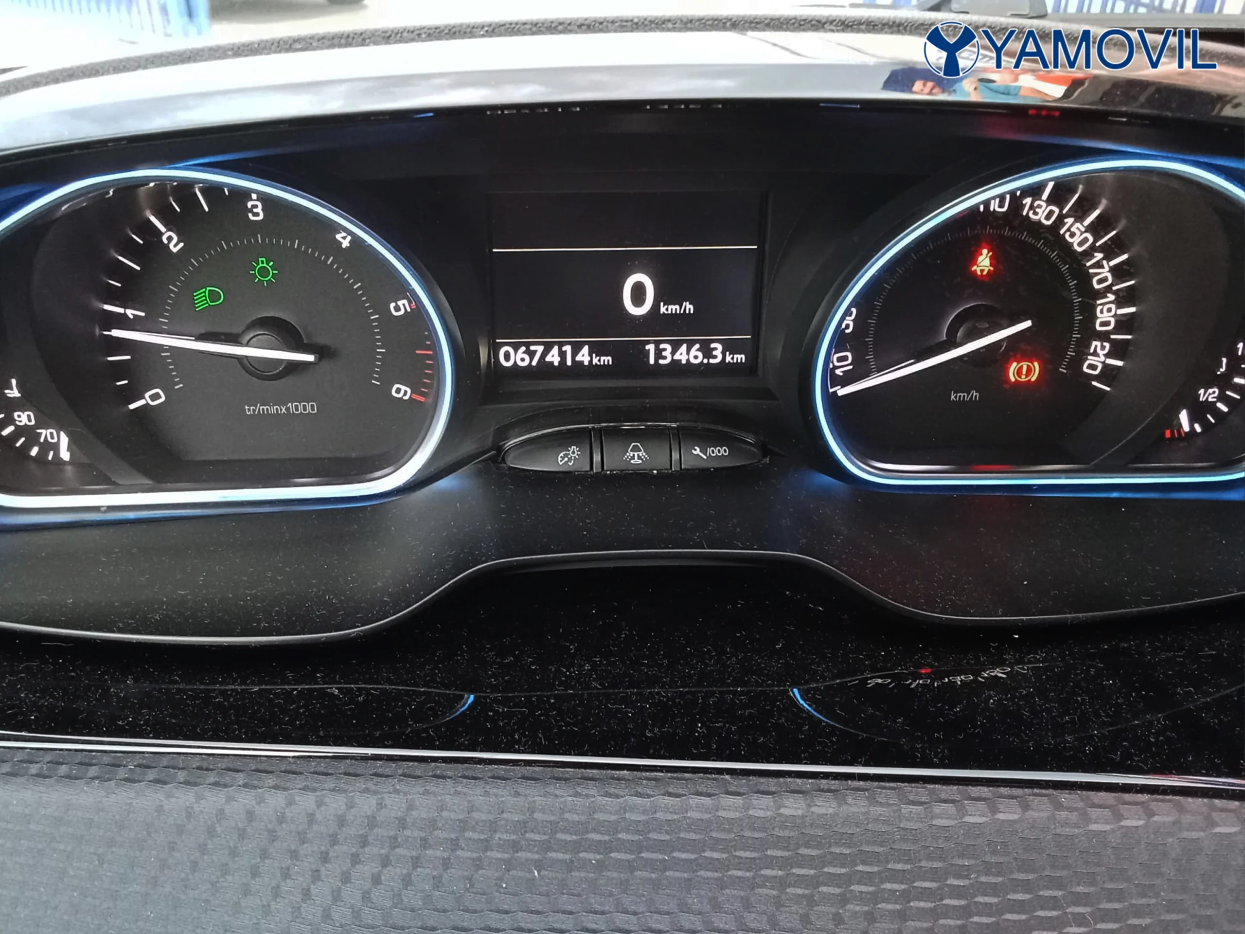 Peugeot 2008 BlueHDi 120 SANDS Allure 88 kW (120 CV) - Foto 6