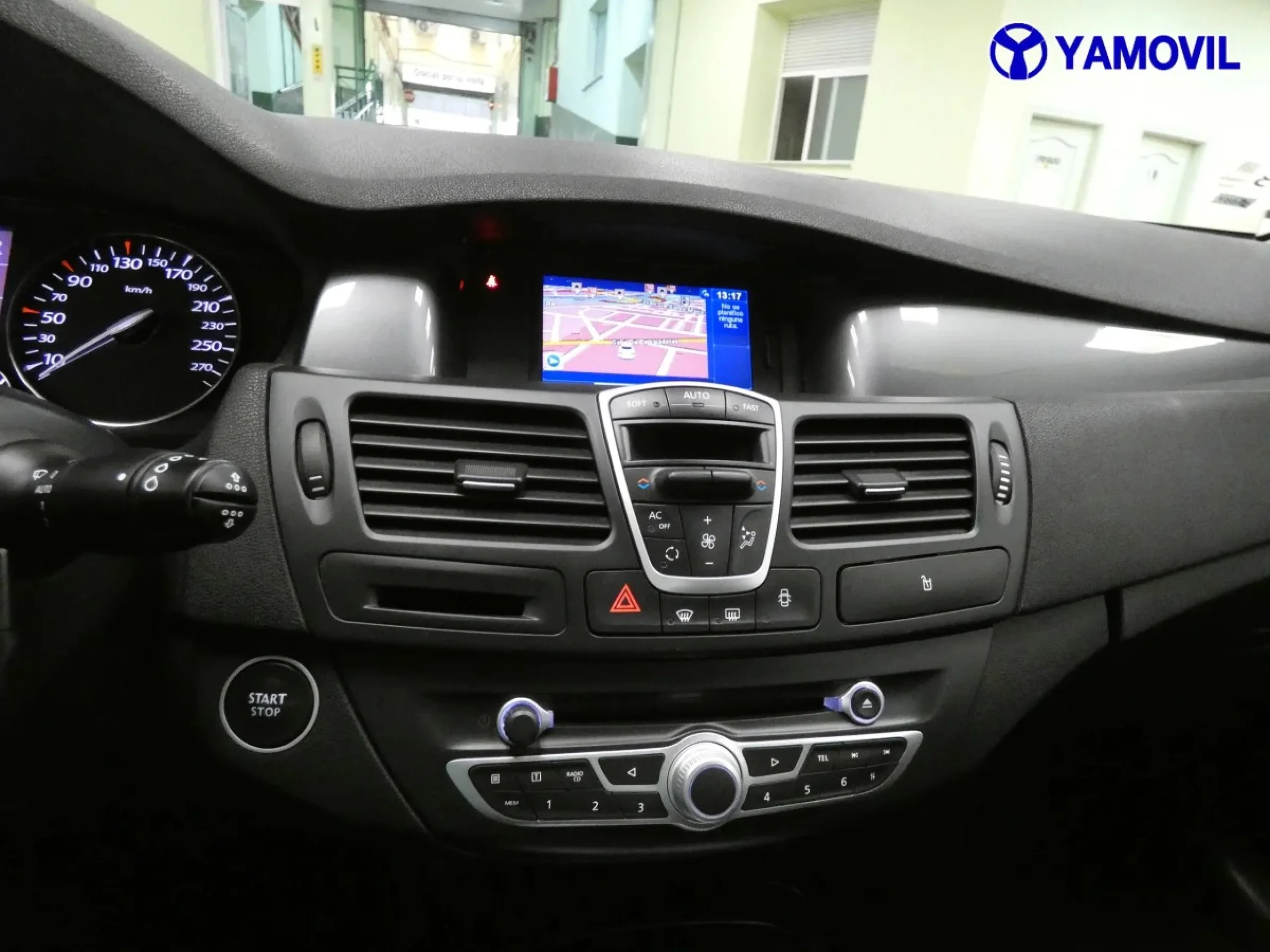 Renault Laguna Coupe Emotion Plus FAP eco2 dCi 110 kW (150 CV) - Foto 23
