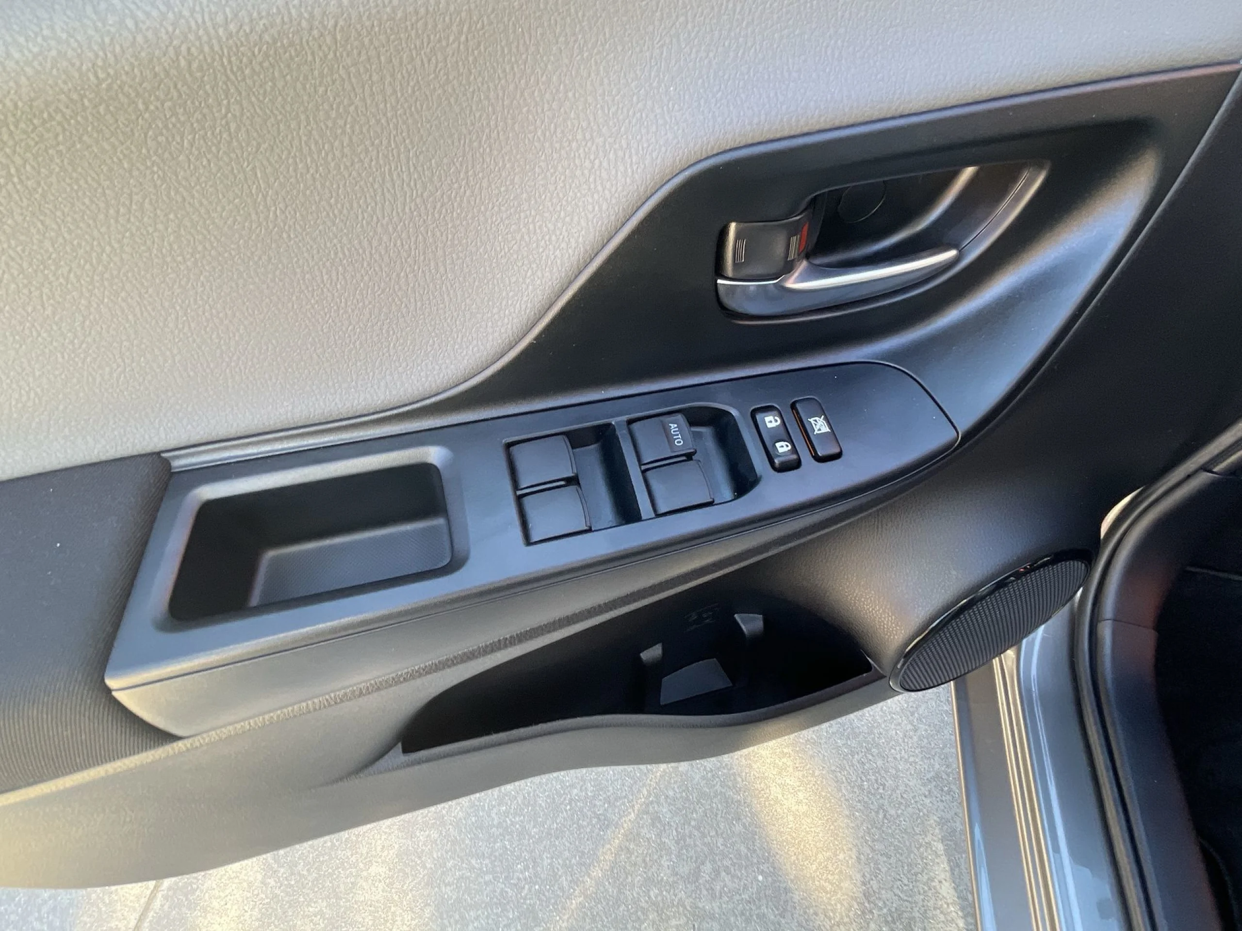 Toyota Yaris 1.5 Feel 82 kW (111 CV) - Foto 9