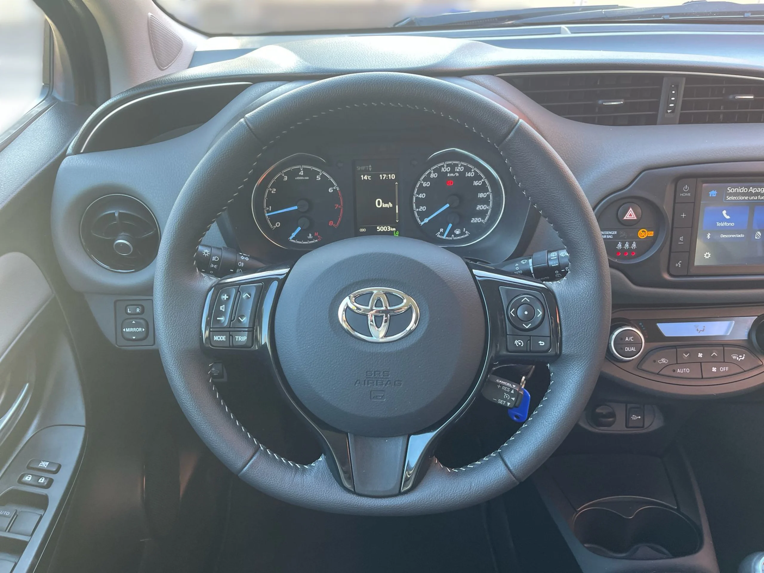 Toyota Yaris 1.5 Feel 82 kW (111 CV) - Foto 10