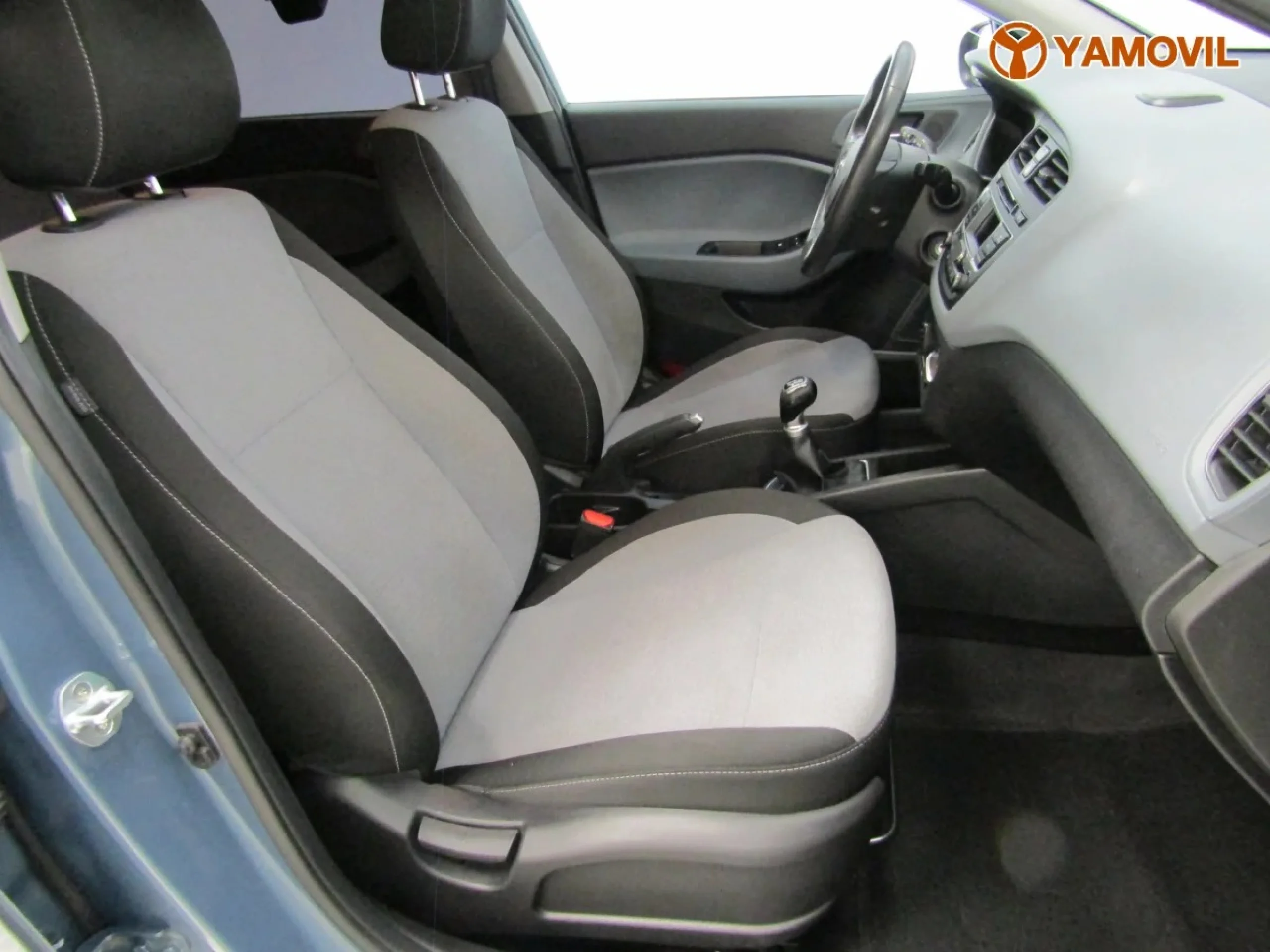 Hyundai I20 1.2 MPI Essence 62 kW (84 CV) - Foto 13