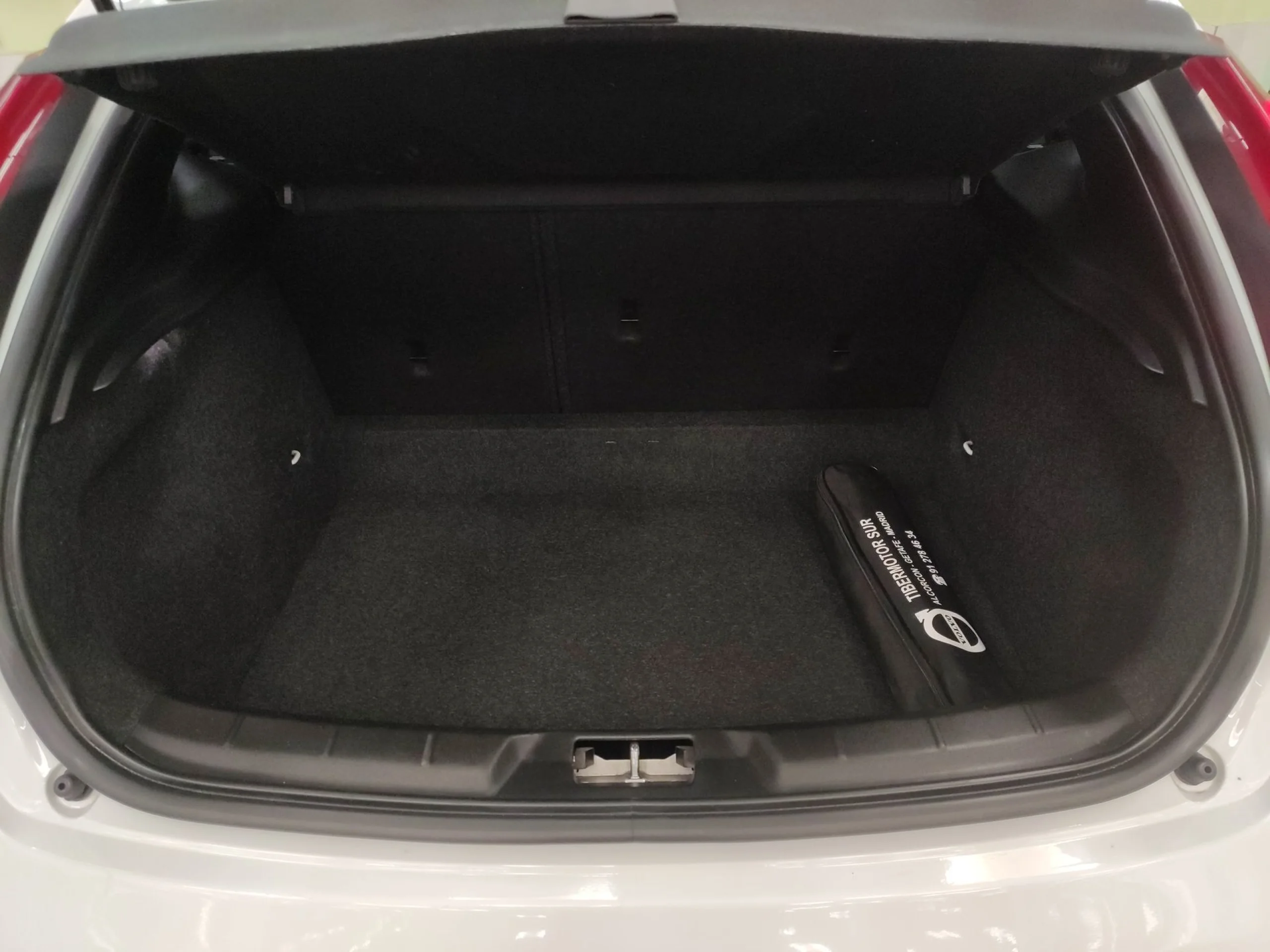 Volvo V40 D2 Momentum 88 kW (120 CV) - Foto 20
