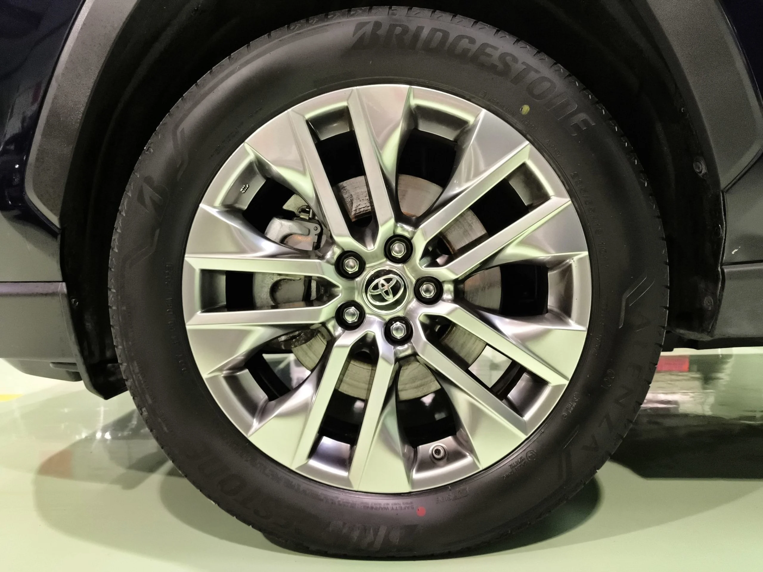 Toyota Rav4 220H Luxury 4x2 e-CVT 160 kW (218 CV) - Foto 7