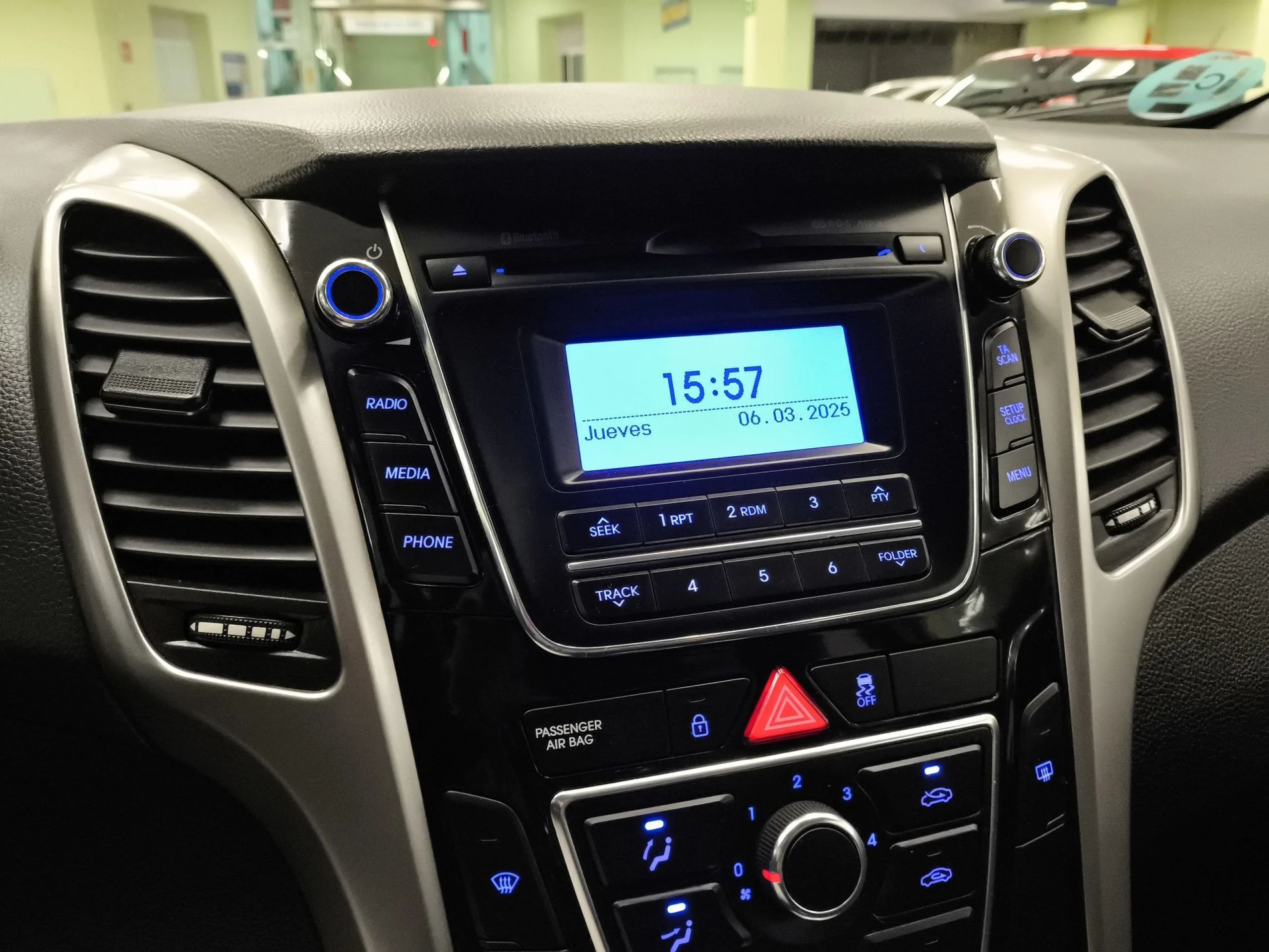 Hyundai I30 1.4 CRDI Klass 66 kW (90 CV) - Foto 13