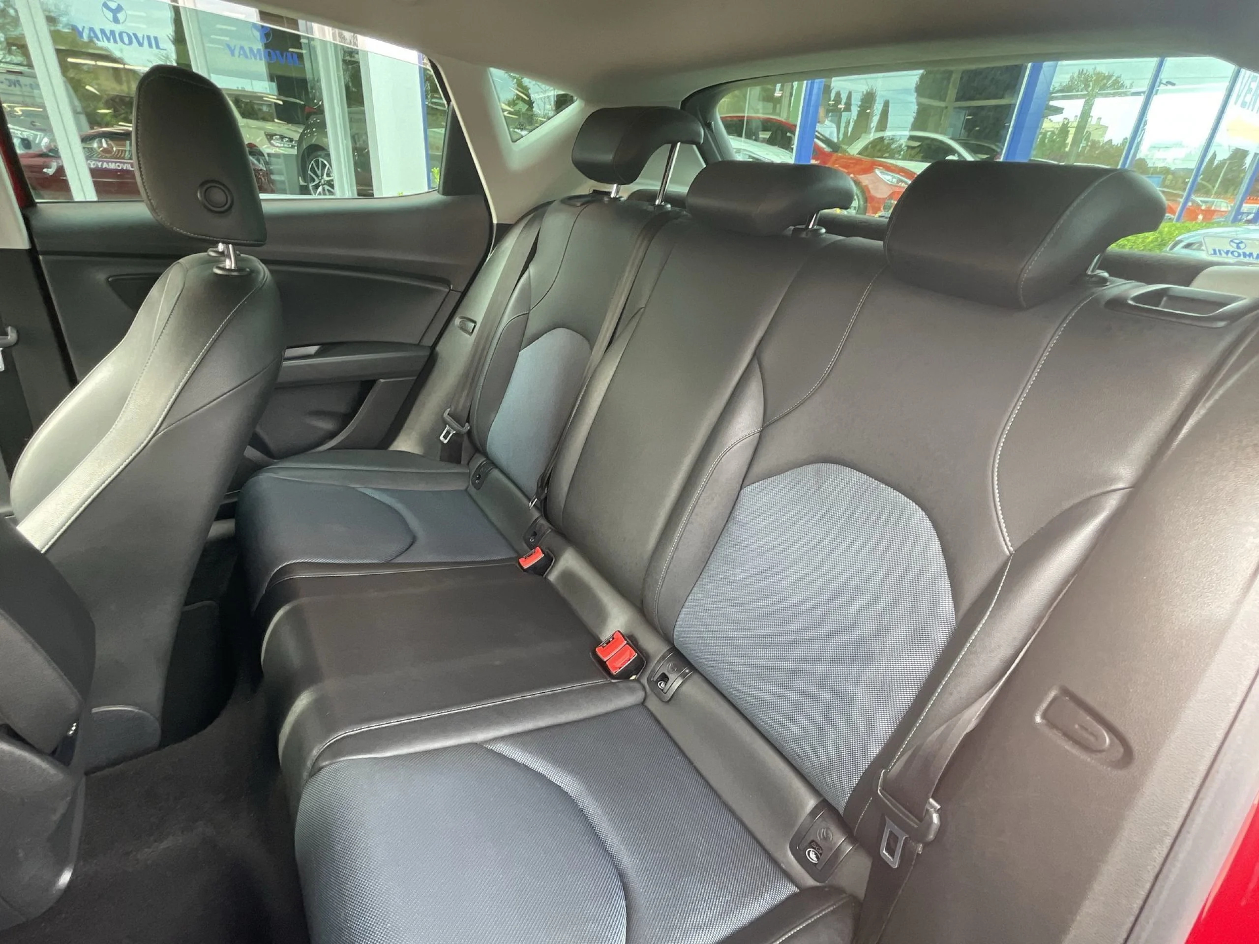 Seat Leon 1.4 TSI SANDS Style Connect Blue 92 kW (125 CV) - Foto 17