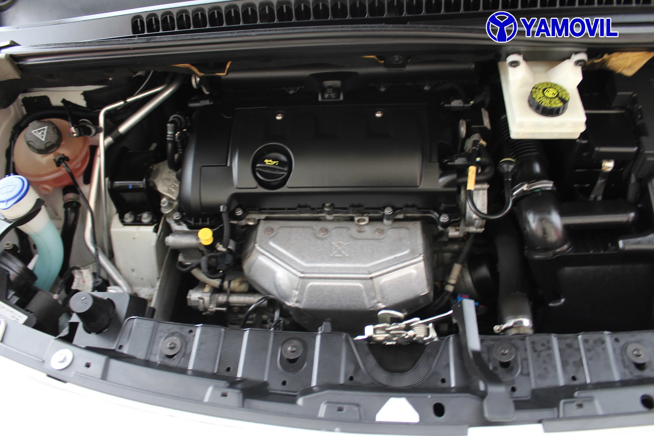 Peugeot 3008 1.6 VTi Confort 88 kW (120 CV) - Foto 8