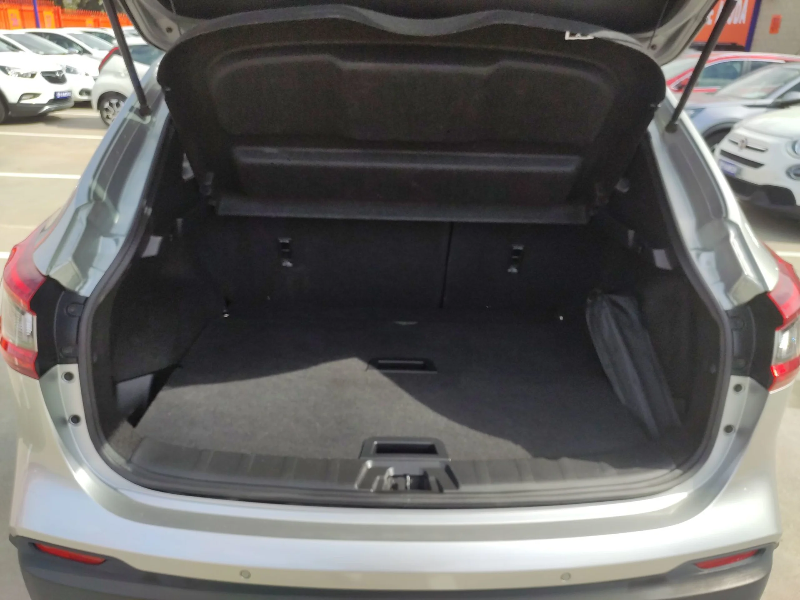 Nissan Qashqai DIG-T 140 N-Connecta 103 kW (140 CV) - Foto 21