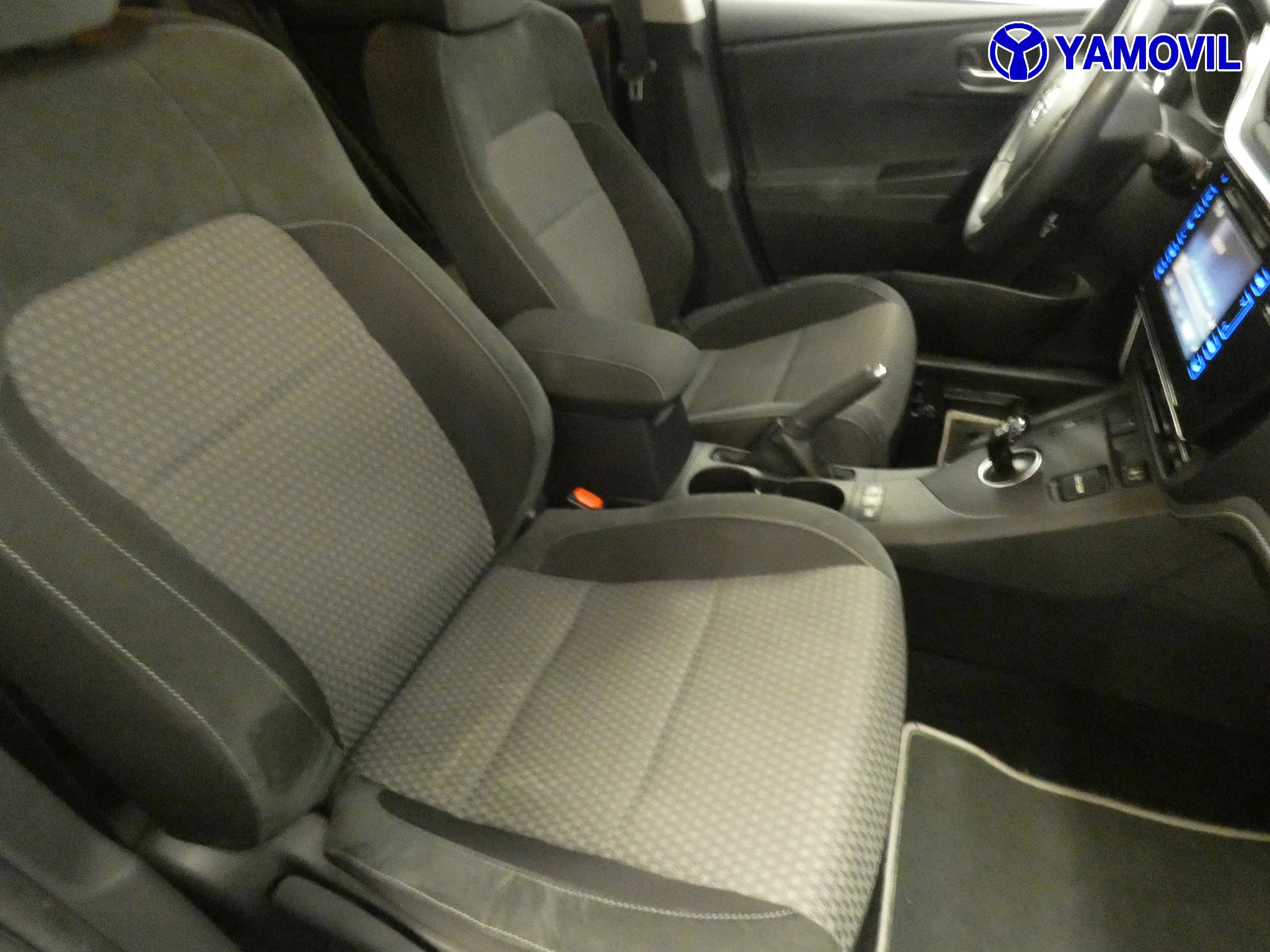 Toyota Auris HYBRID FEEL! EDITION - Foto 17