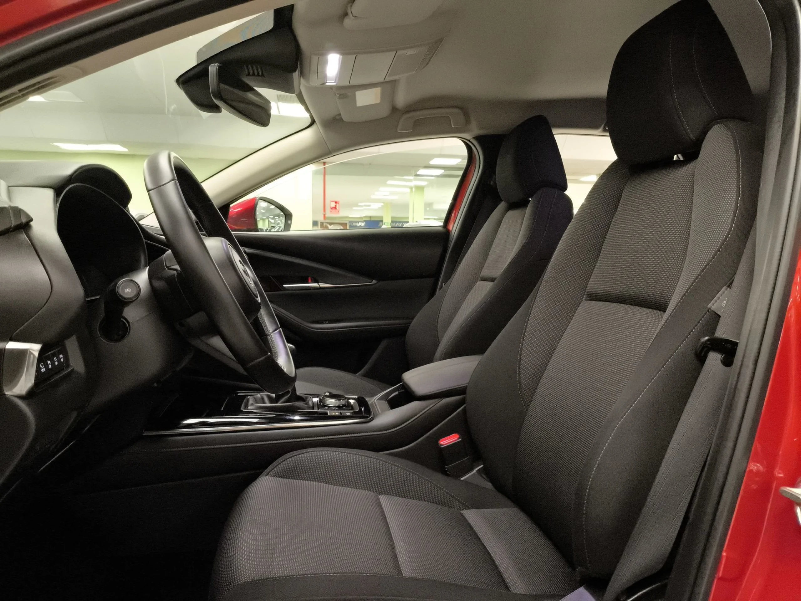 Mazda Cx-30 2.0 e-Skyactiv-X Zenith 137 kW (186 CV) - Foto 8
