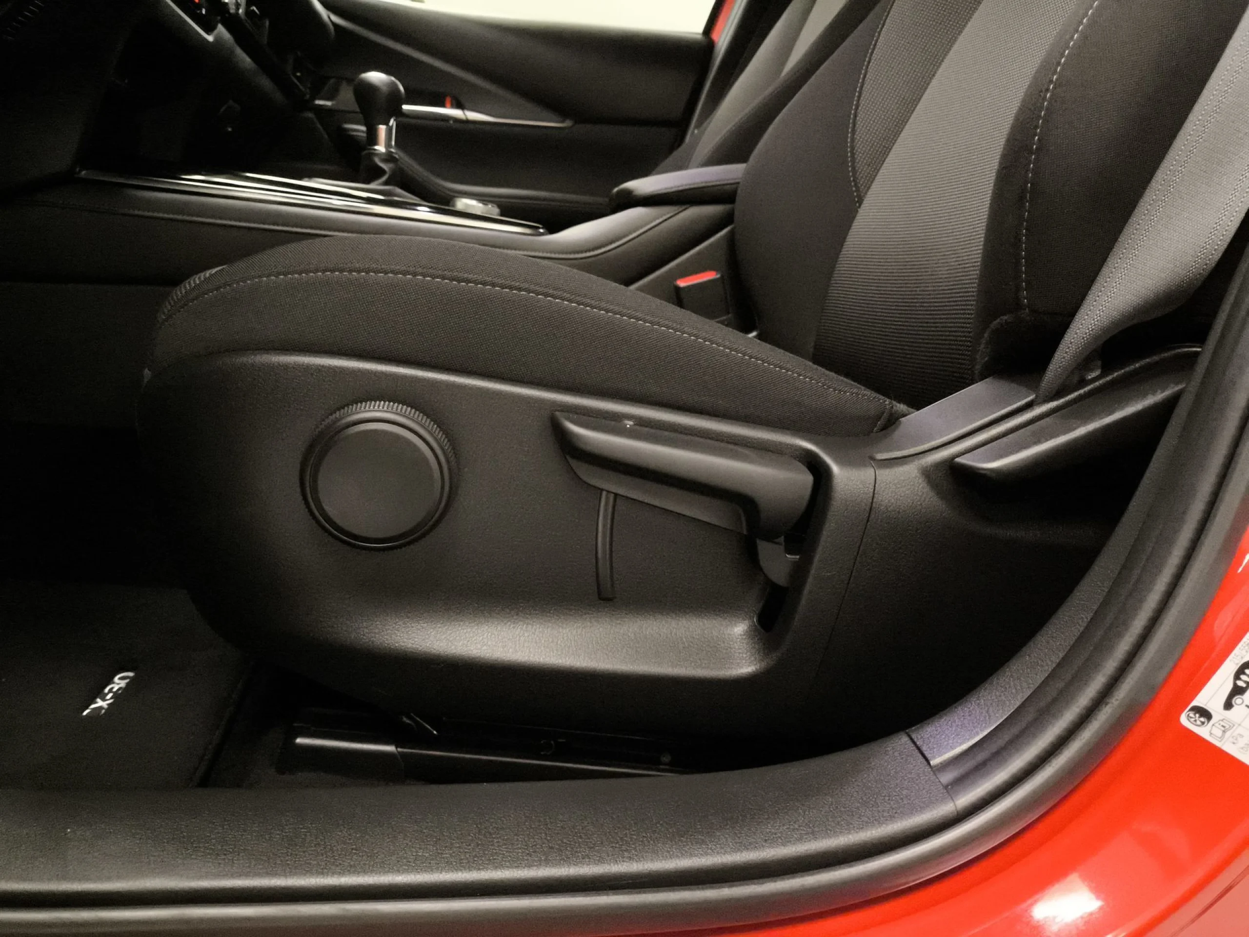 Mazda Cx-30 2.0 e-Skyactiv-X Zenith 137 kW (186 CV) - Foto 9