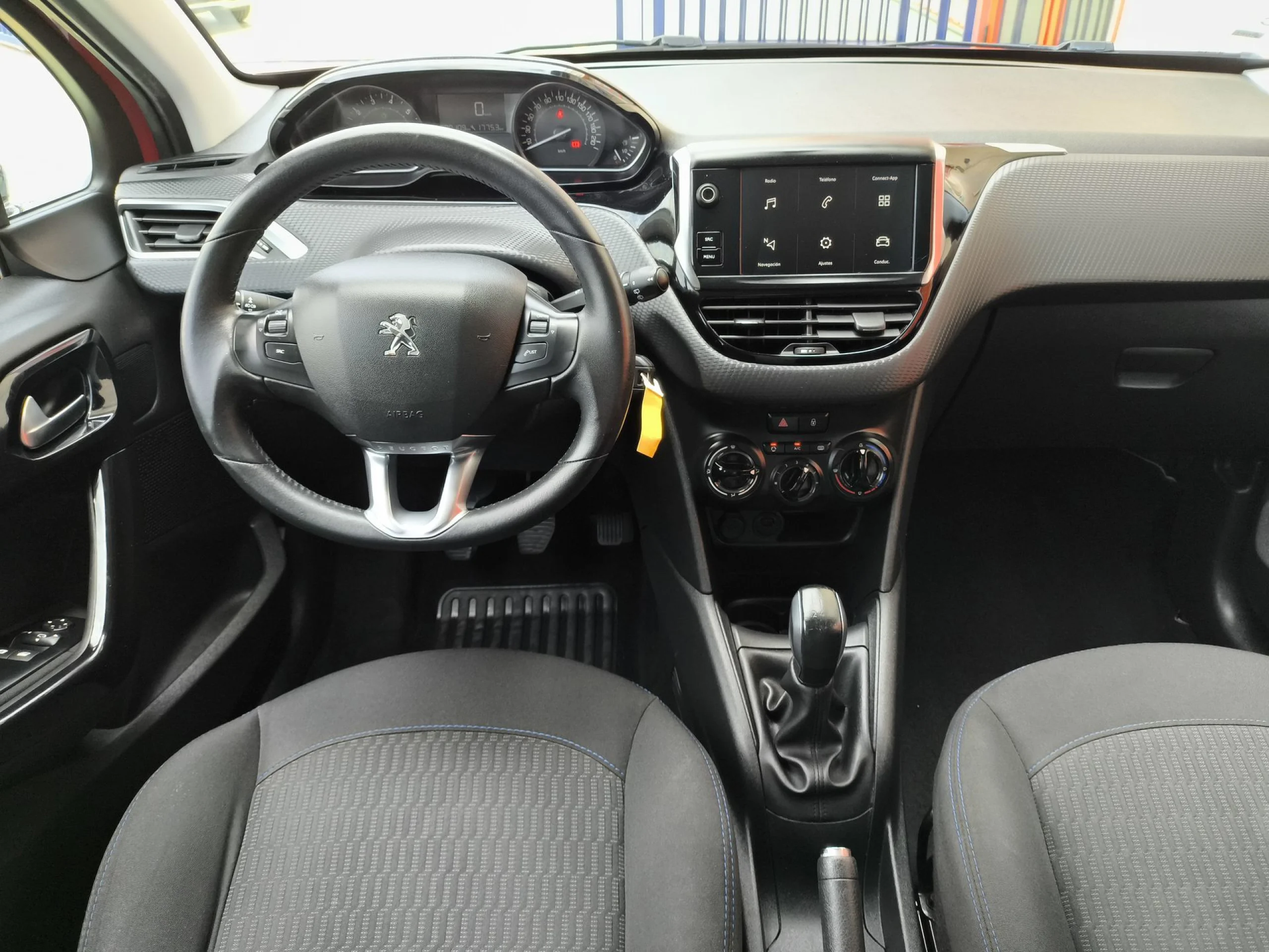 Peugeot 208 PureTech Signature 60 kW (82 CV) - Foto 14