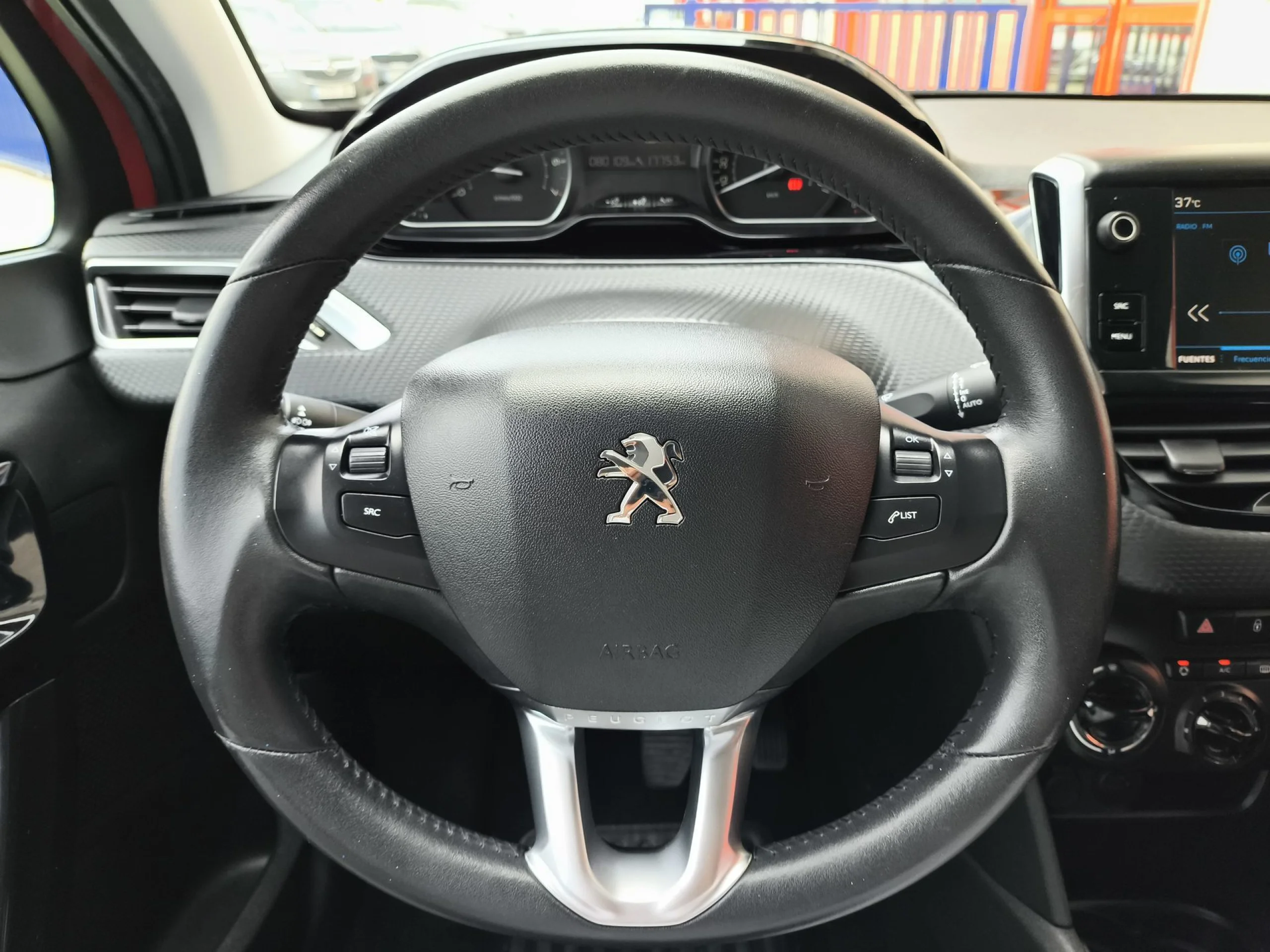 Peugeot 208 PureTech Signature 60 kW (82 CV) - Foto 16