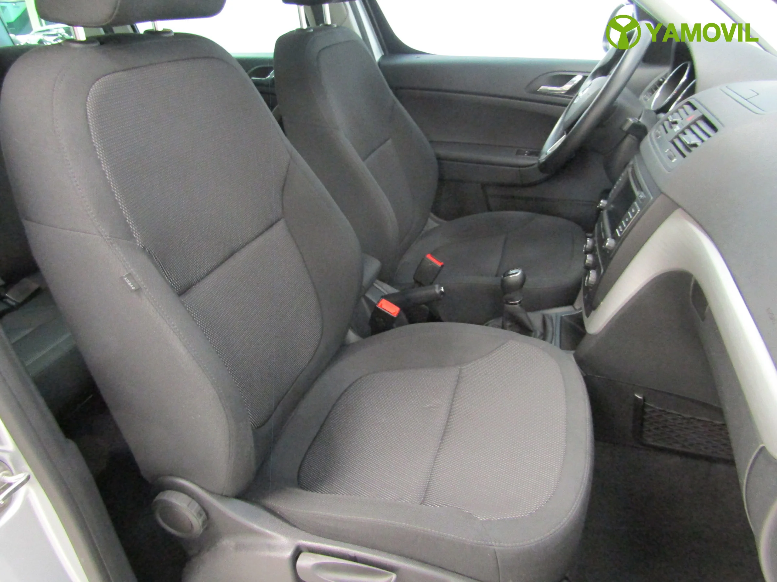 Skoda Yeti 1.2 TSI 105CV AMBITION - Foto 16