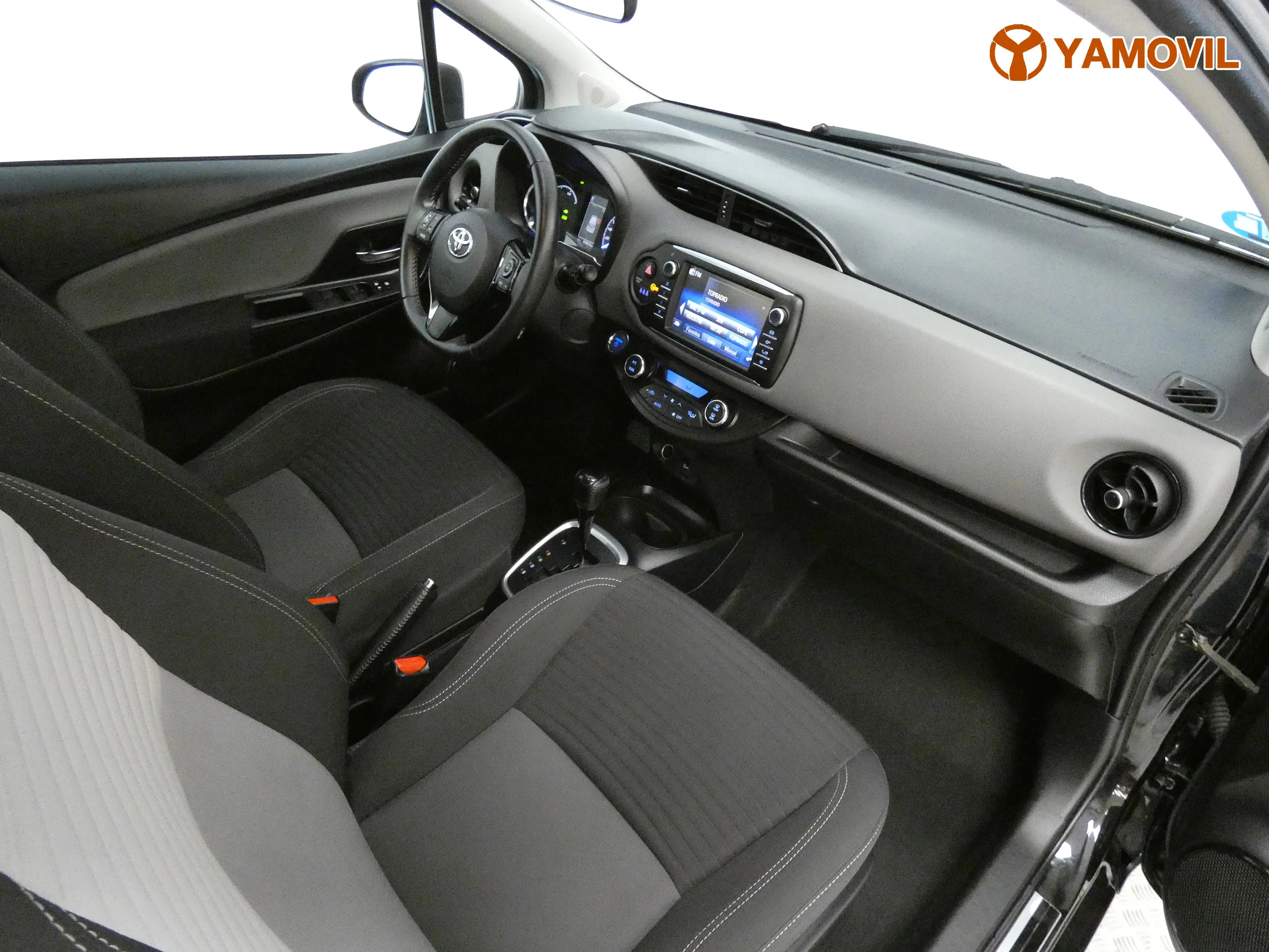 Toyota Yaris 1.5 HYBRID ADVANCE - Foto 14