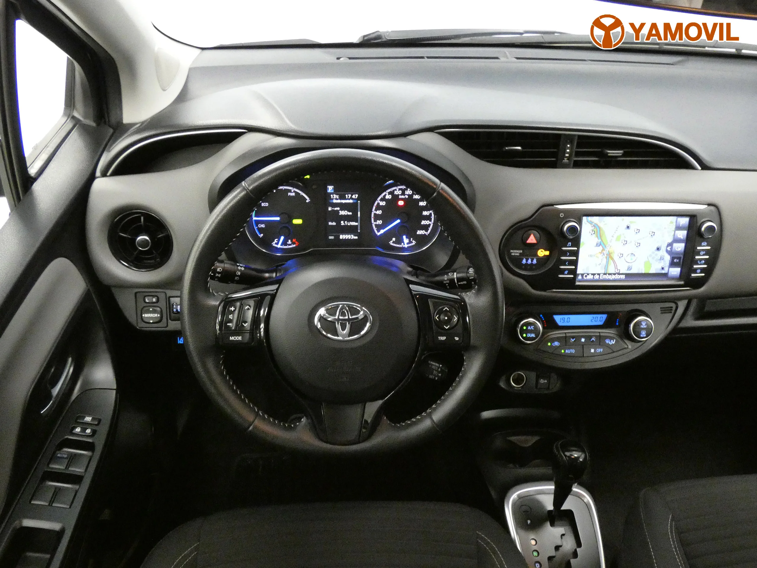 Toyota Yaris 1.5 HYBRID ADVANCE - Foto 17
