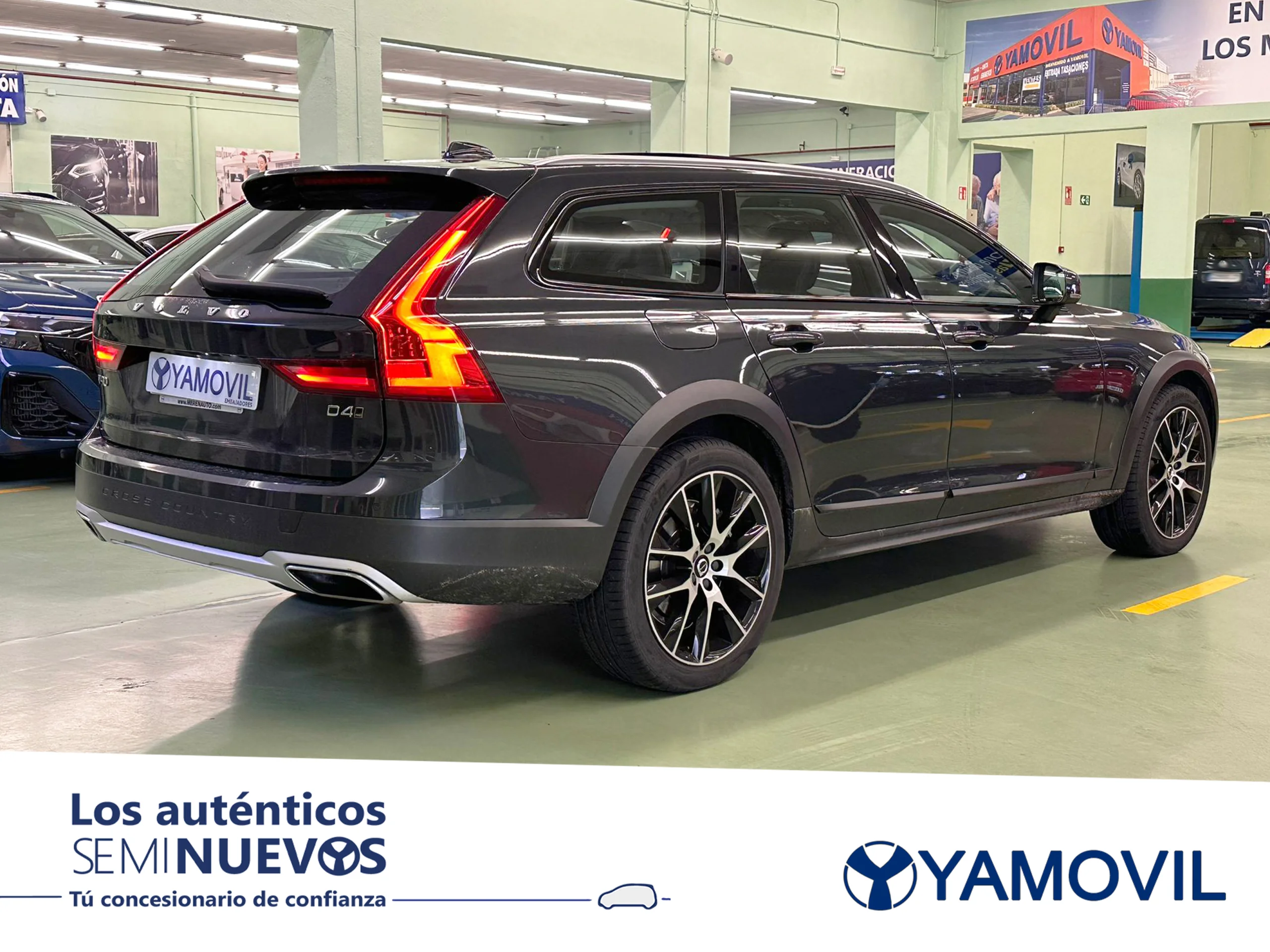 Volvo V90 Cross Country D4 Pro AWD Auto 140 kW (190 CV) - Foto 2