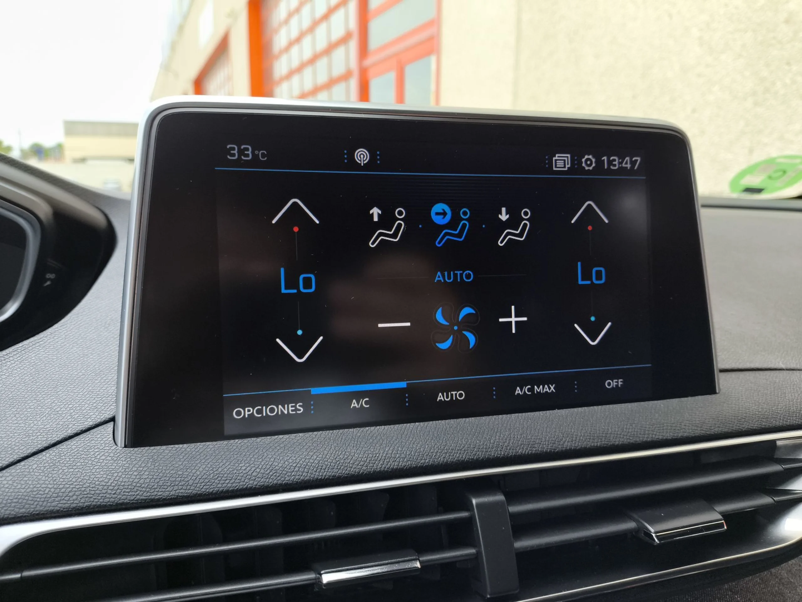 Peugeot 3008 PureTech 130 SANDS GT Line EAT8 96 kW (130 CV) - Foto 23
