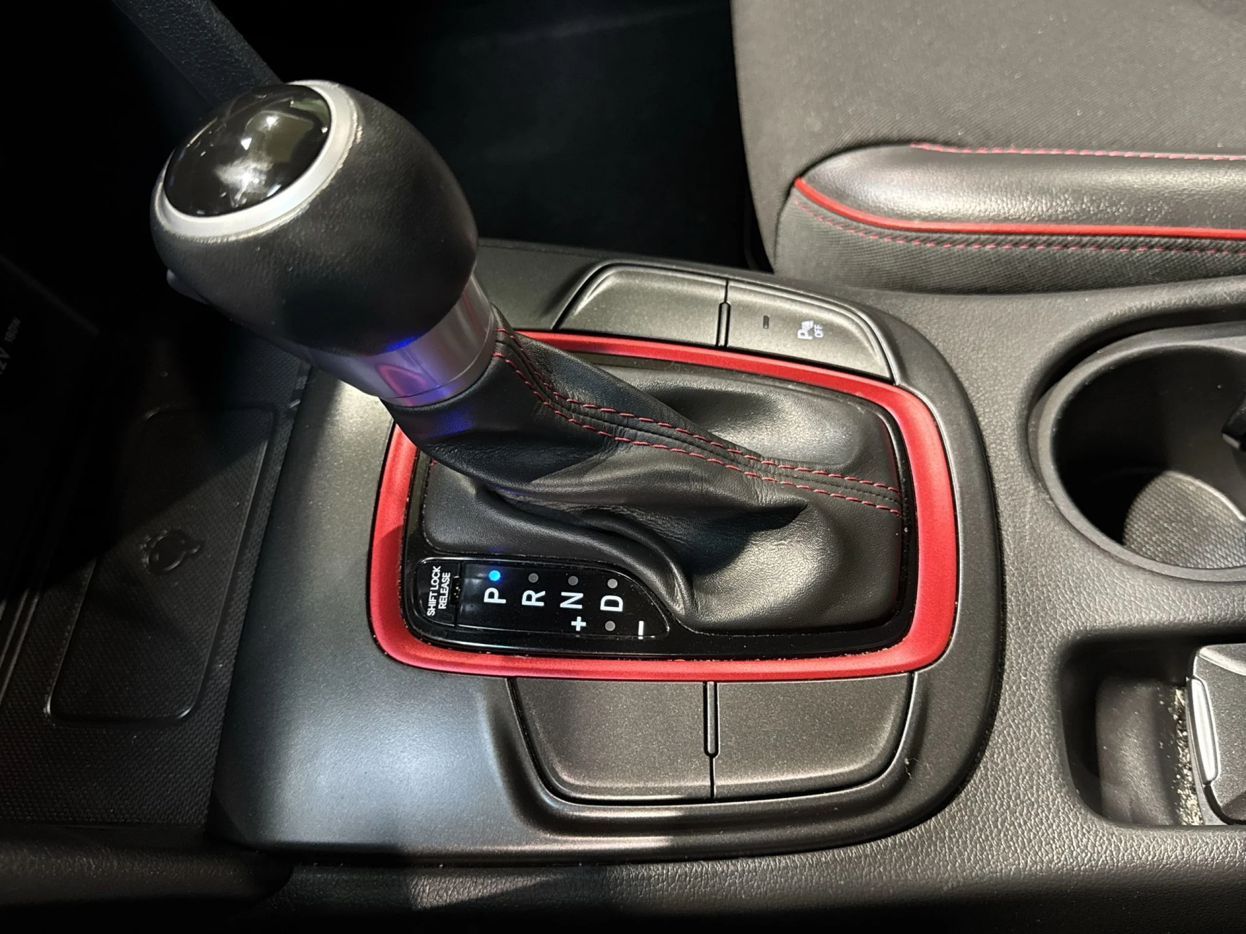 Hyundai Kona 1.6 GDI HEV Tecno Red DT 104 kW (141 CV) - Foto 17