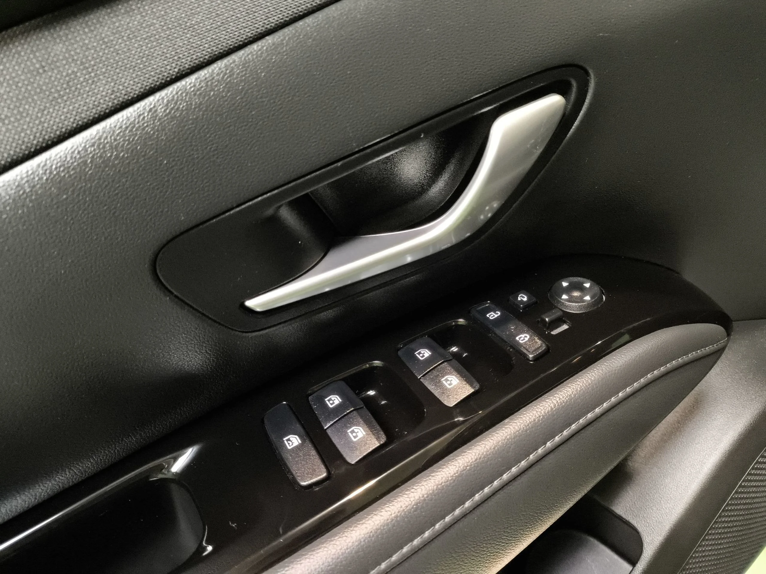 Hyundai Tucson 1.6 TGDI HEV Tecno Auto 2C 169 kW (230 CV) - Foto 10