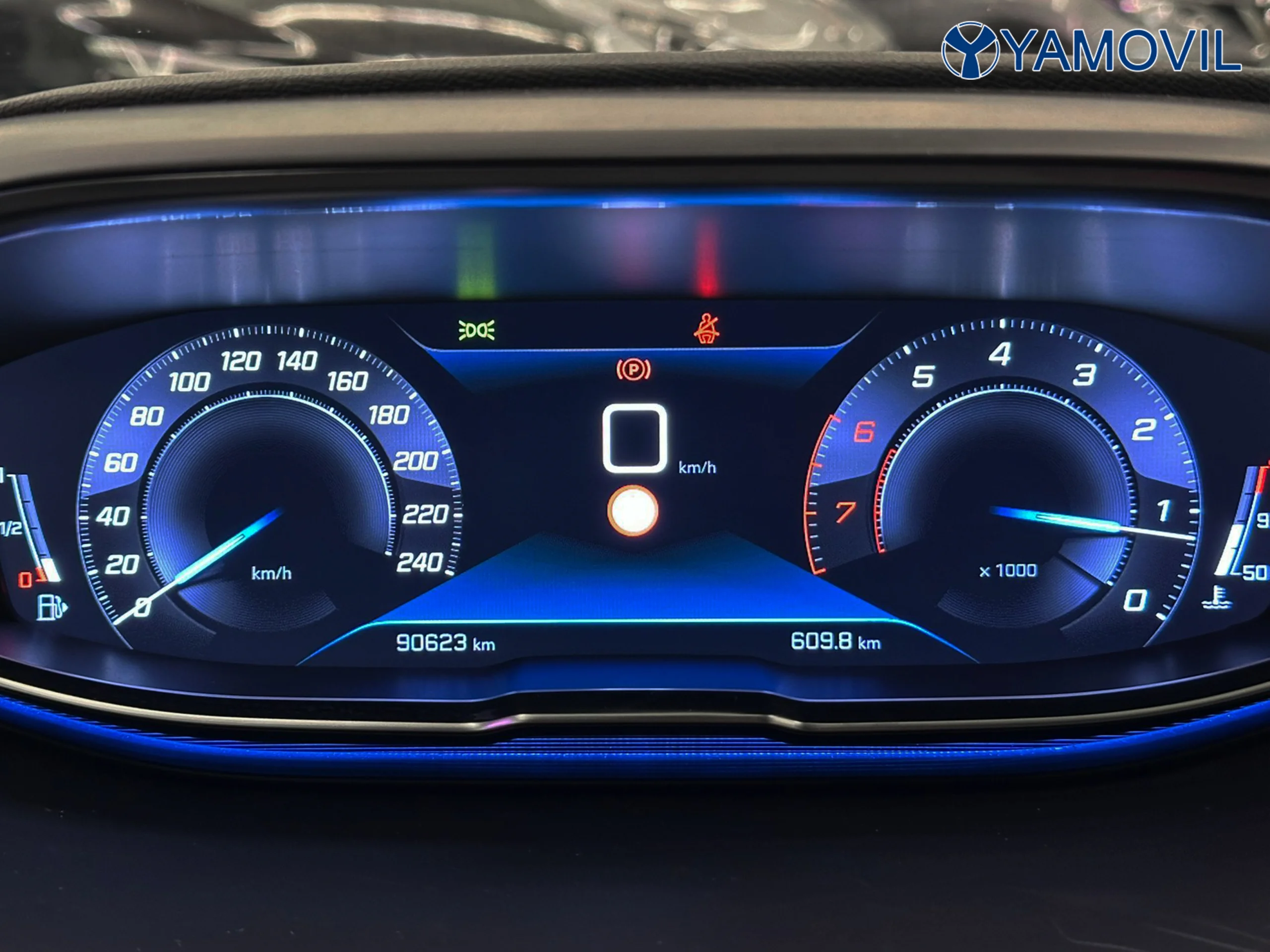 Peugeot 3008 PureTech 130 SANDS Allure 96 kW (130 CV) - Foto 6