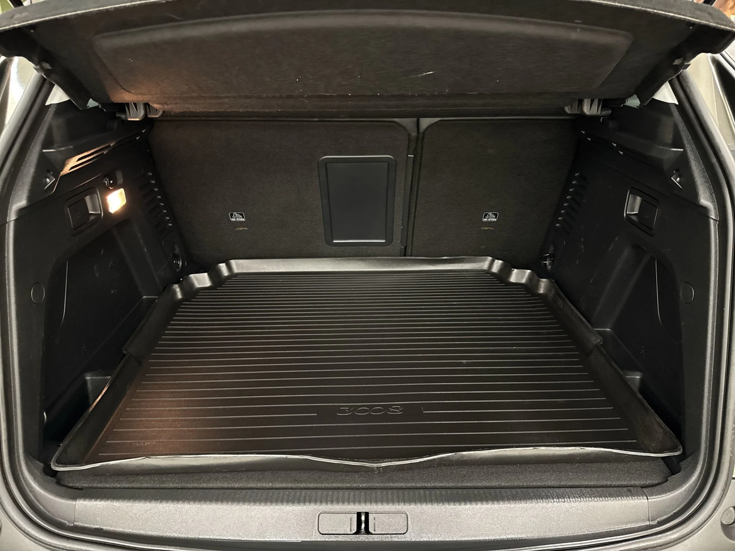 Peugeot 3008 PureTech 130 SANDS Allure 96 kW (130 CV) - Foto 24