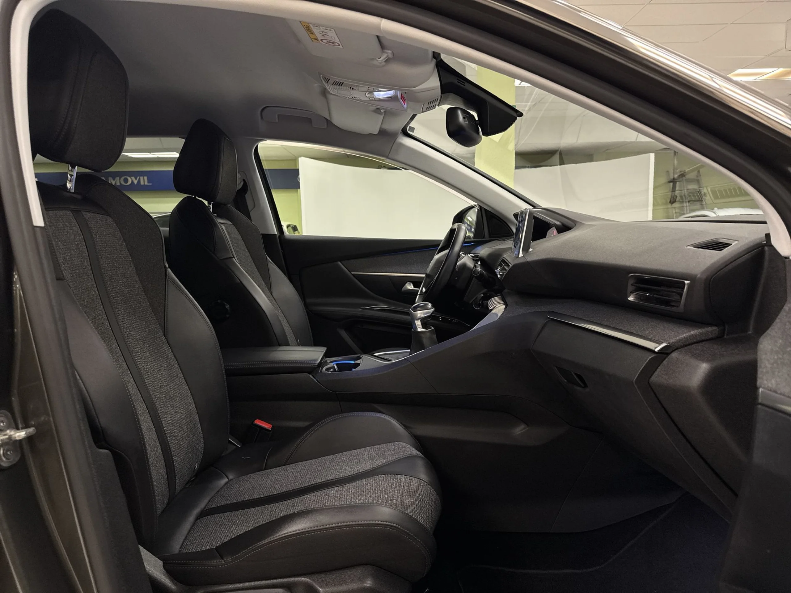 Peugeot 3008 PureTech 130 SANDS Allure 96 kW (130 CV) - Foto 25