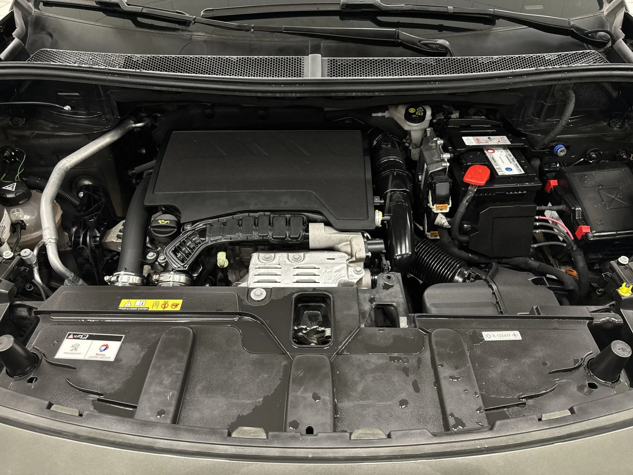 Peugeot 3008 PureTech 130 SANDS Allure 96 kW (130 CV) - Foto 26