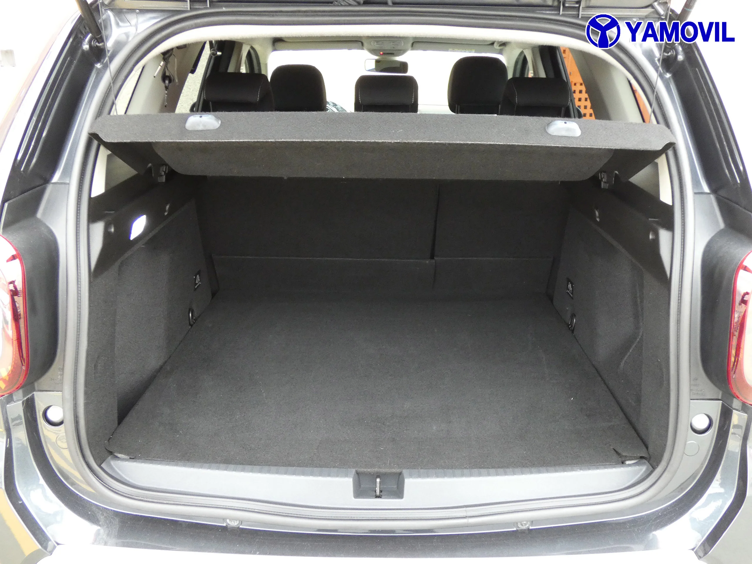 Dacia Duster TCE PRESTIGE 4X4 - Foto 4