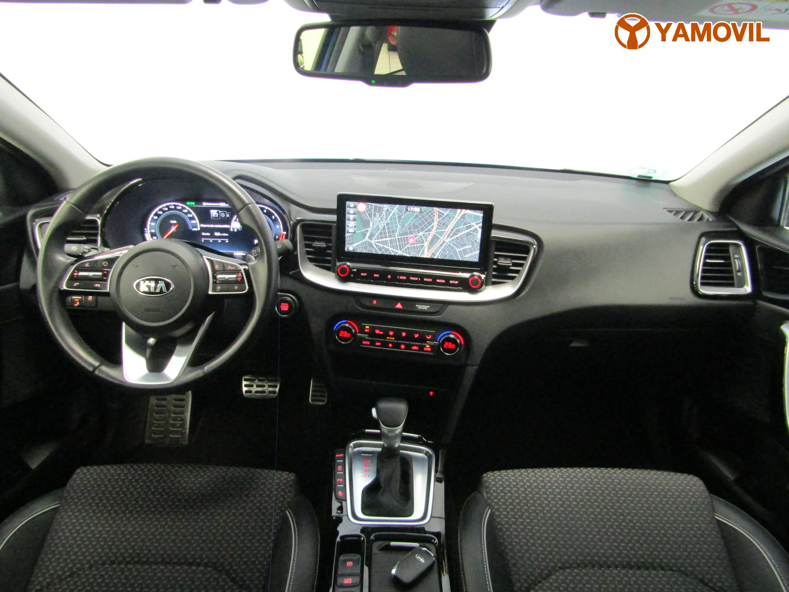 Kia Ceed X-CEED 1.6 T-GDI EMOTION DCT - Foto 16