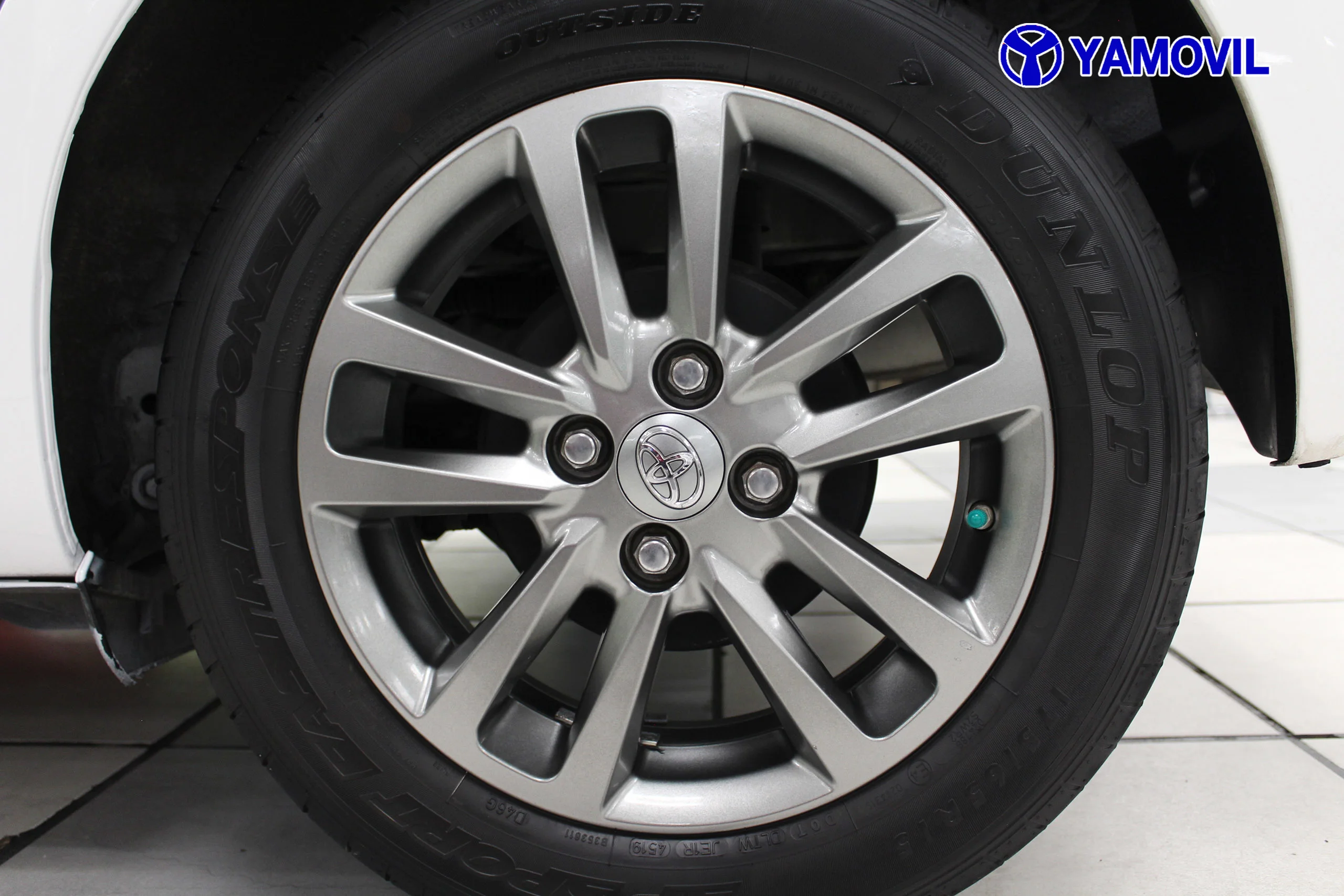 Toyota Yaris 70 City 51 kW (69 CV) - Foto 10