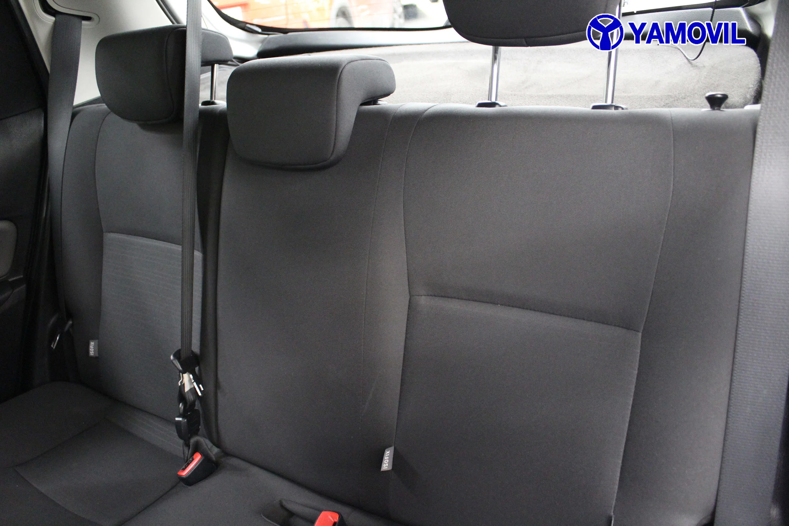 Toyota Yaris 70 City 51 kW (69 CV) - Foto 14