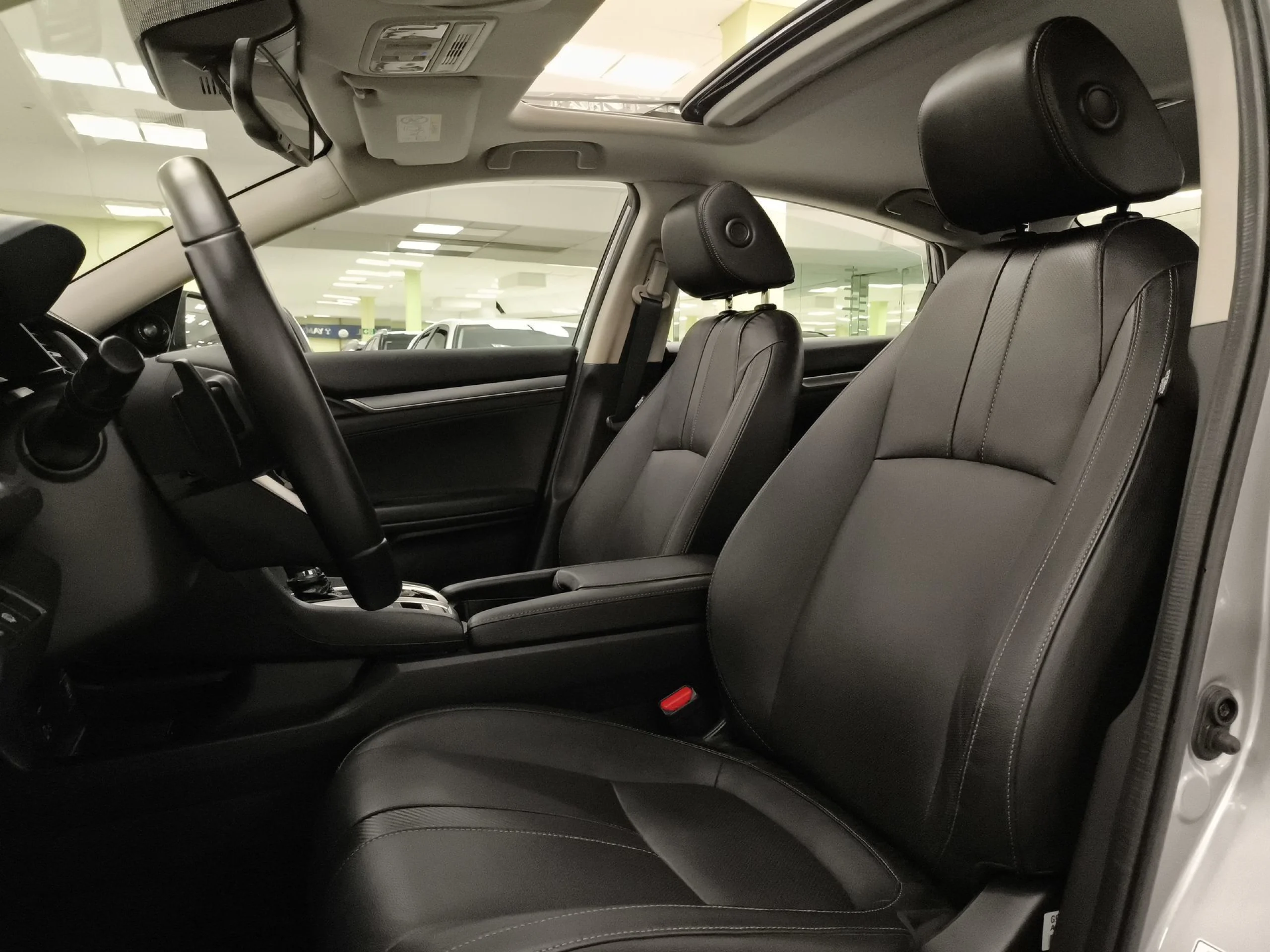 Honda Civic 1.5 I-VTEC Sedan Executive CVT 134 kW (182 CV) - Foto 8