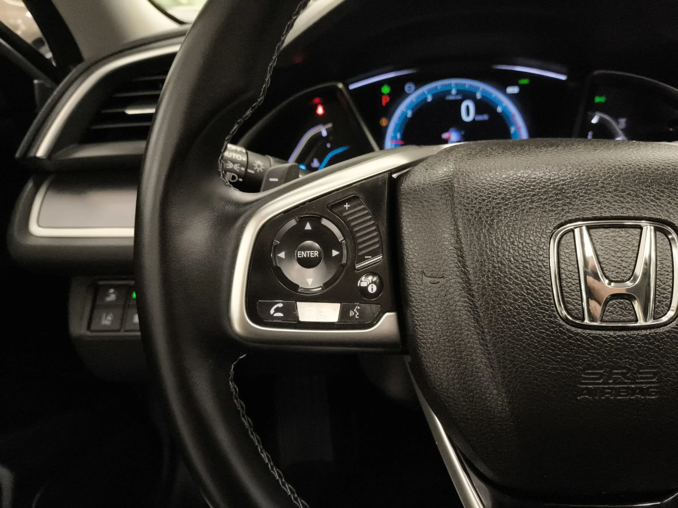 Honda Civic 1.5 I-VTEC Sedan Executive CVT 134 kW (182 CV) - Foto 14