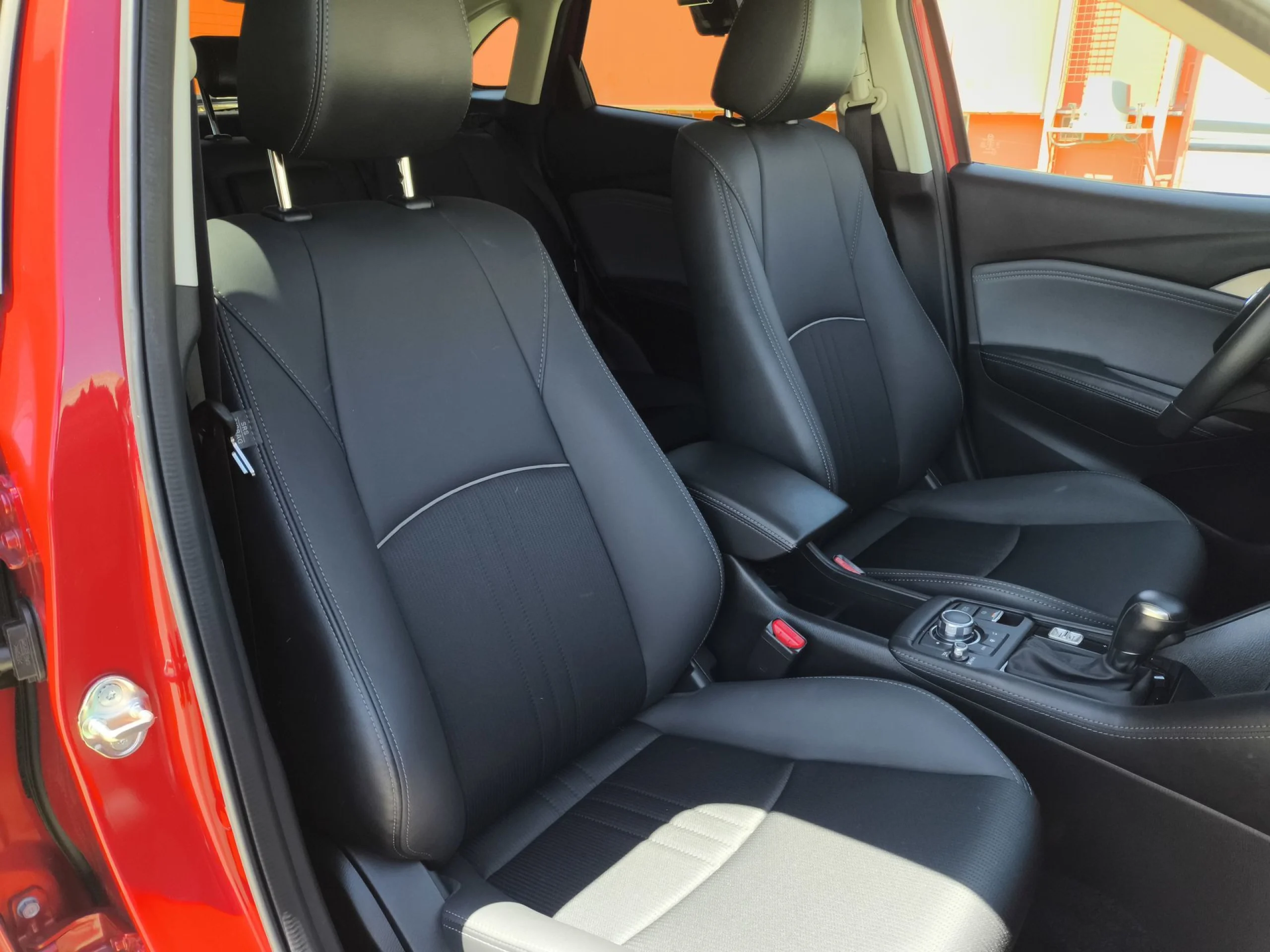 Mazda CX-3 2.0 G Zenith 2WD AT 89 kW (121 CV) - Foto 22