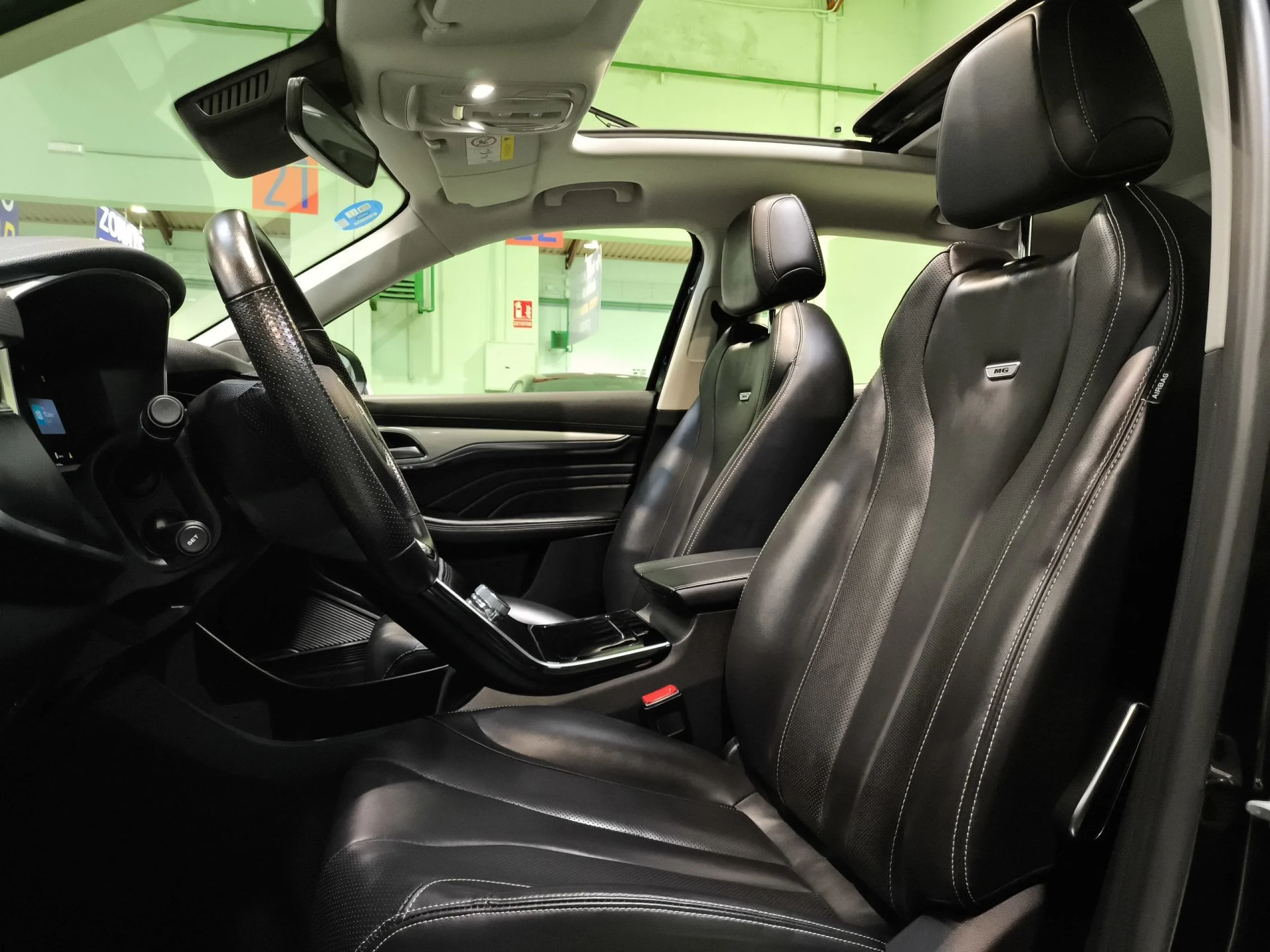 MG Marvel R 70kWh Performance 212 kW (288 CV) - Foto 8