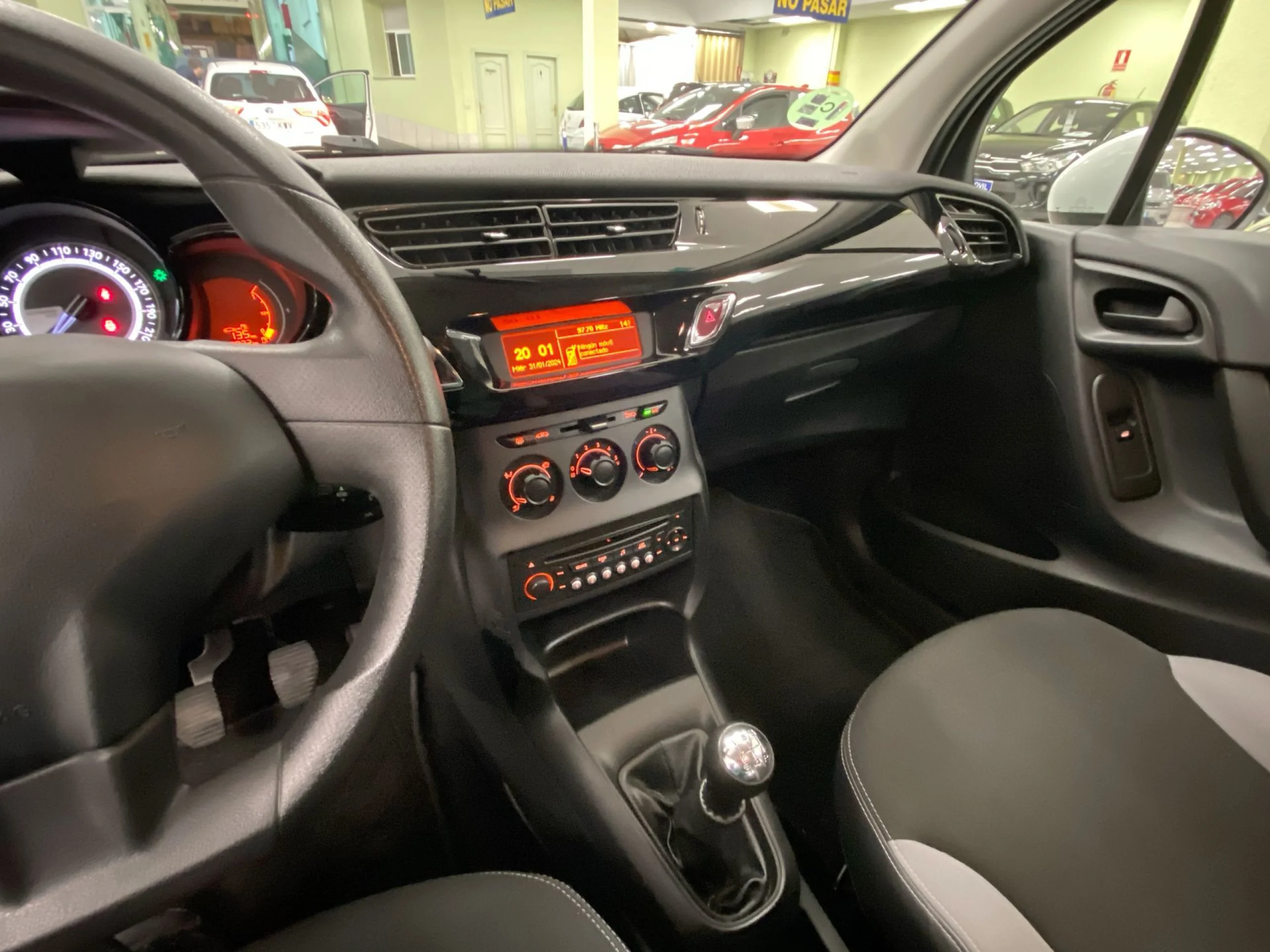 Citroen C3 PureTech 82 Tonic 60 kW (82 CV) - Foto 16