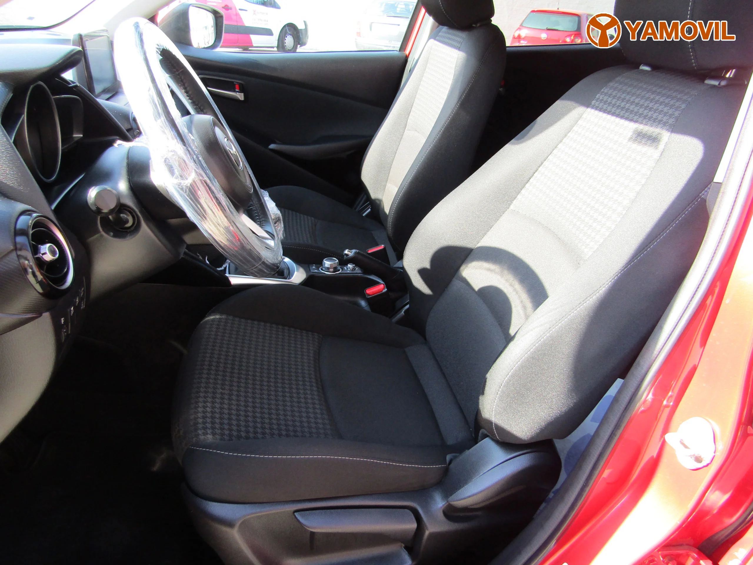 Mazda 2 1.5 BLACK TECH NAVI - Foto 18