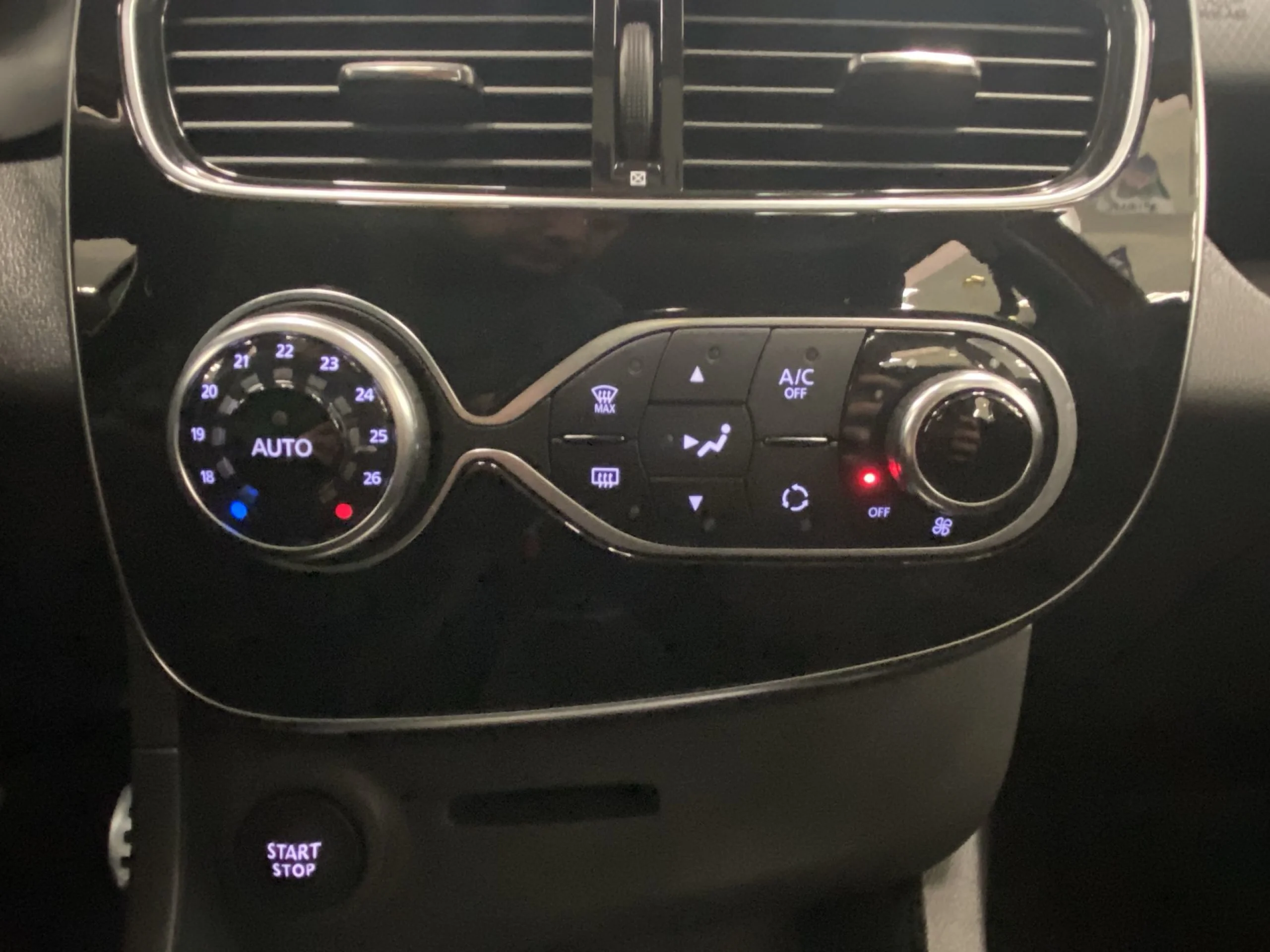 Renault Clio Limited Energy TCe 66 kW (90 CV) - Foto 16