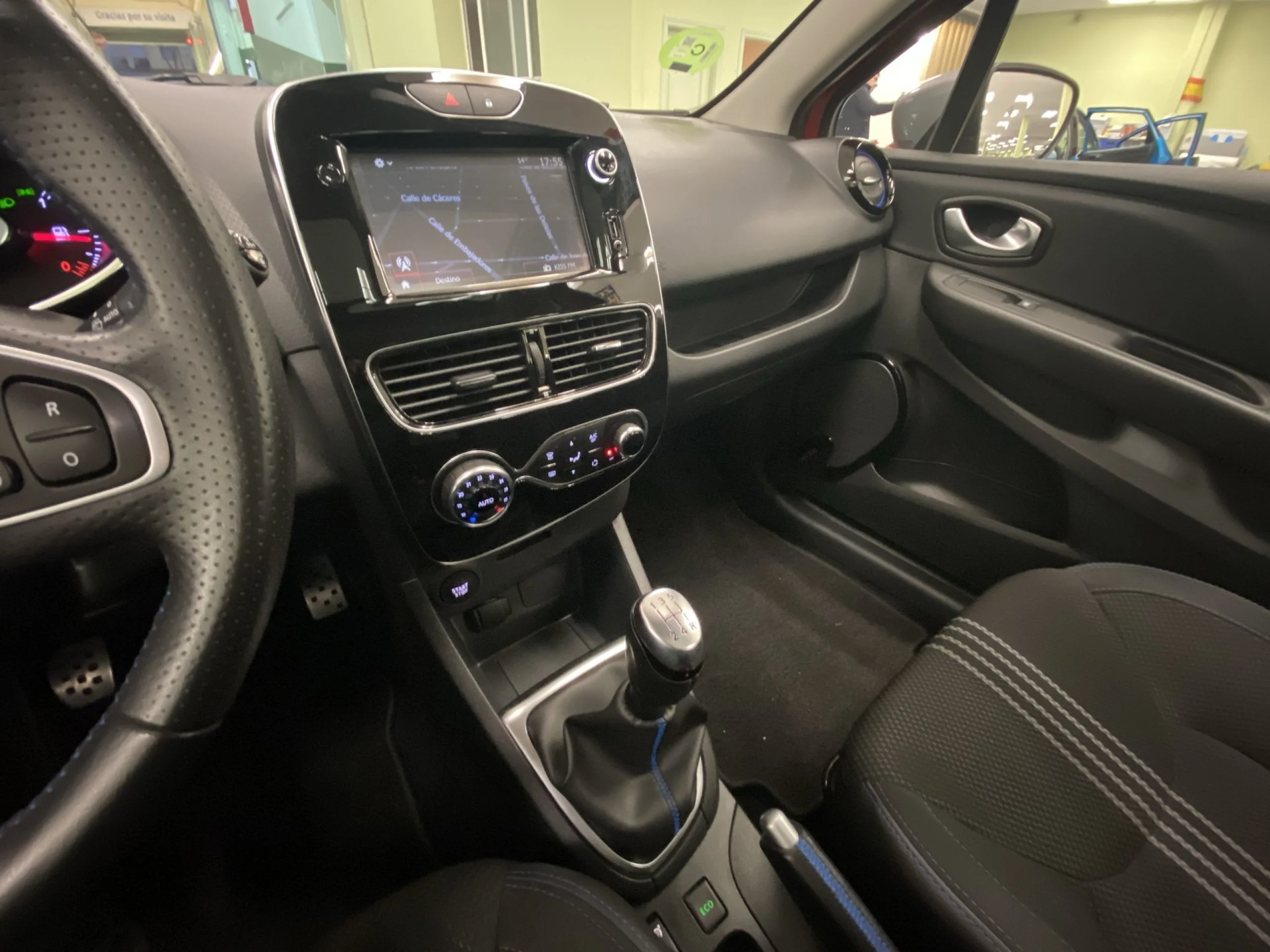 Renault Clio Limited Energy TCe 66 kW (90 CV) - Foto 18