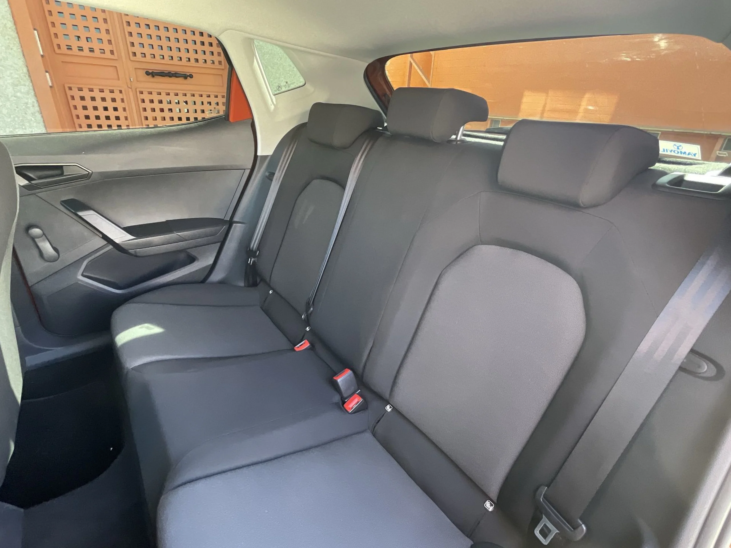 Seat Ibiza 1.0 EcoTSI SANDS Reference Plus 70 kW (95 CV) - Foto 16