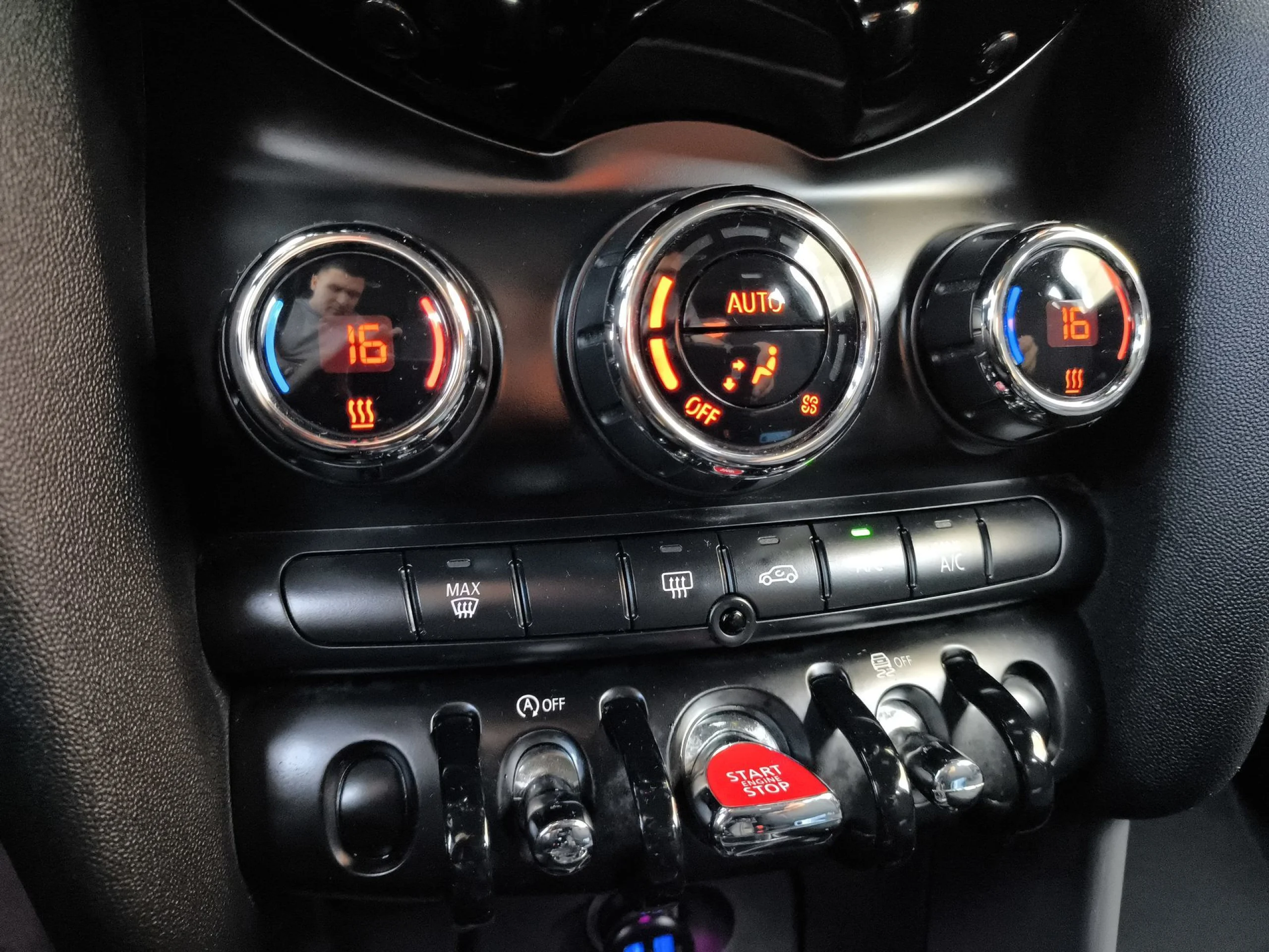MINI MINI 5 Puertas Cooper D 85 kW (116 CV) - Foto 14