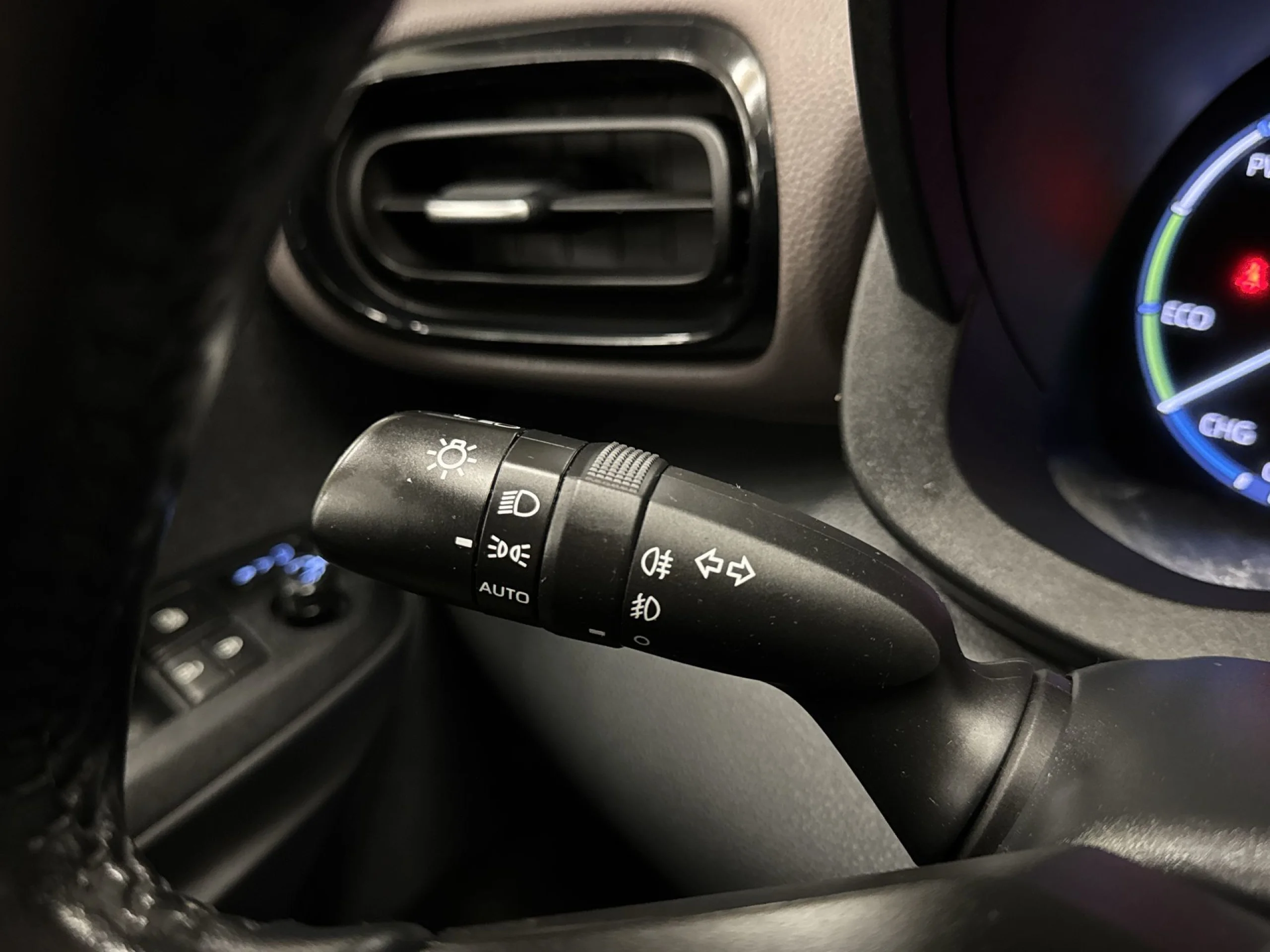 Toyota Yaris Cross 120H Style 85 kW (116 CV) - Foto 15